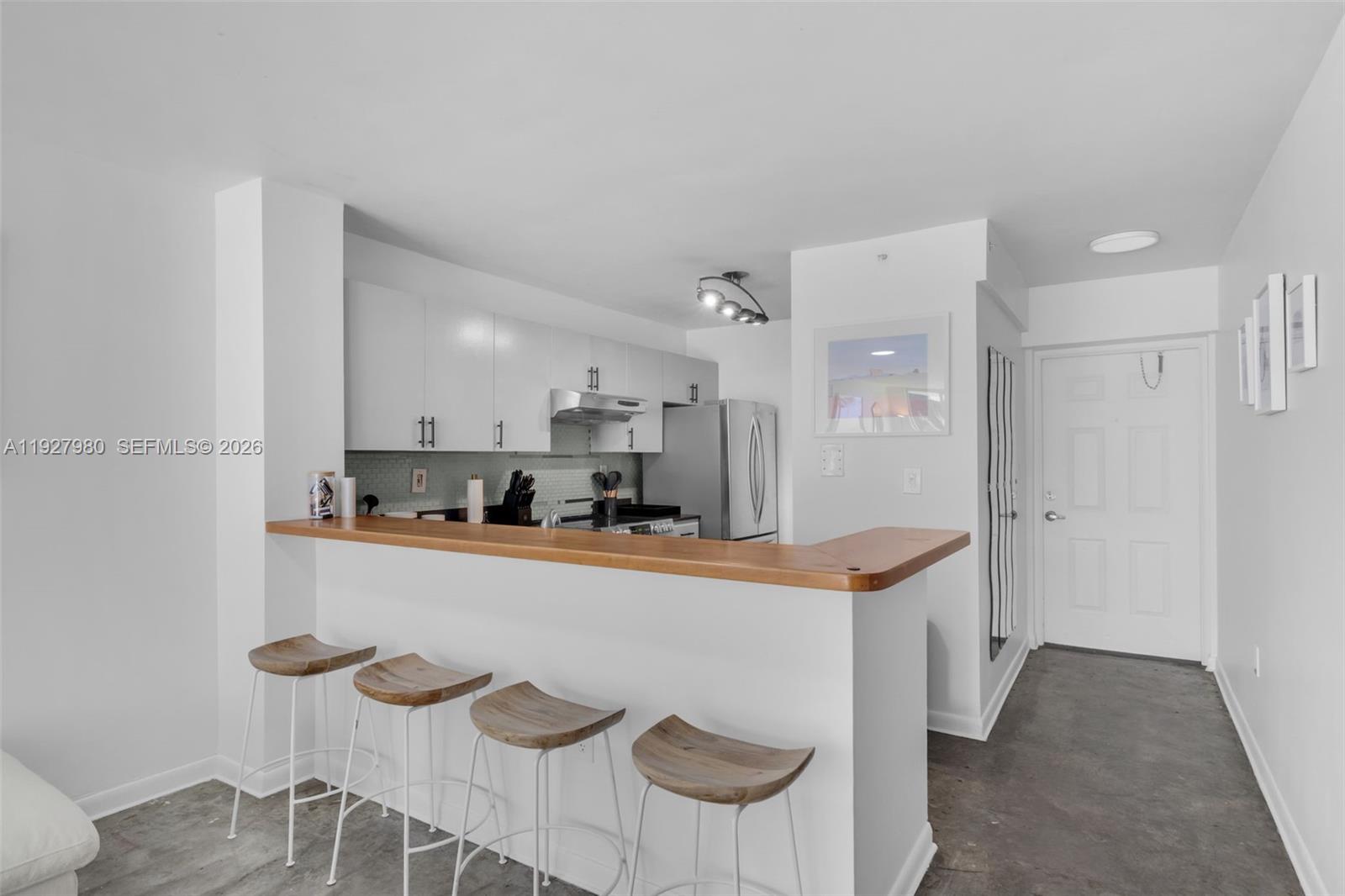 1401 Bay Rd #405 Miami Beach, FL 33139