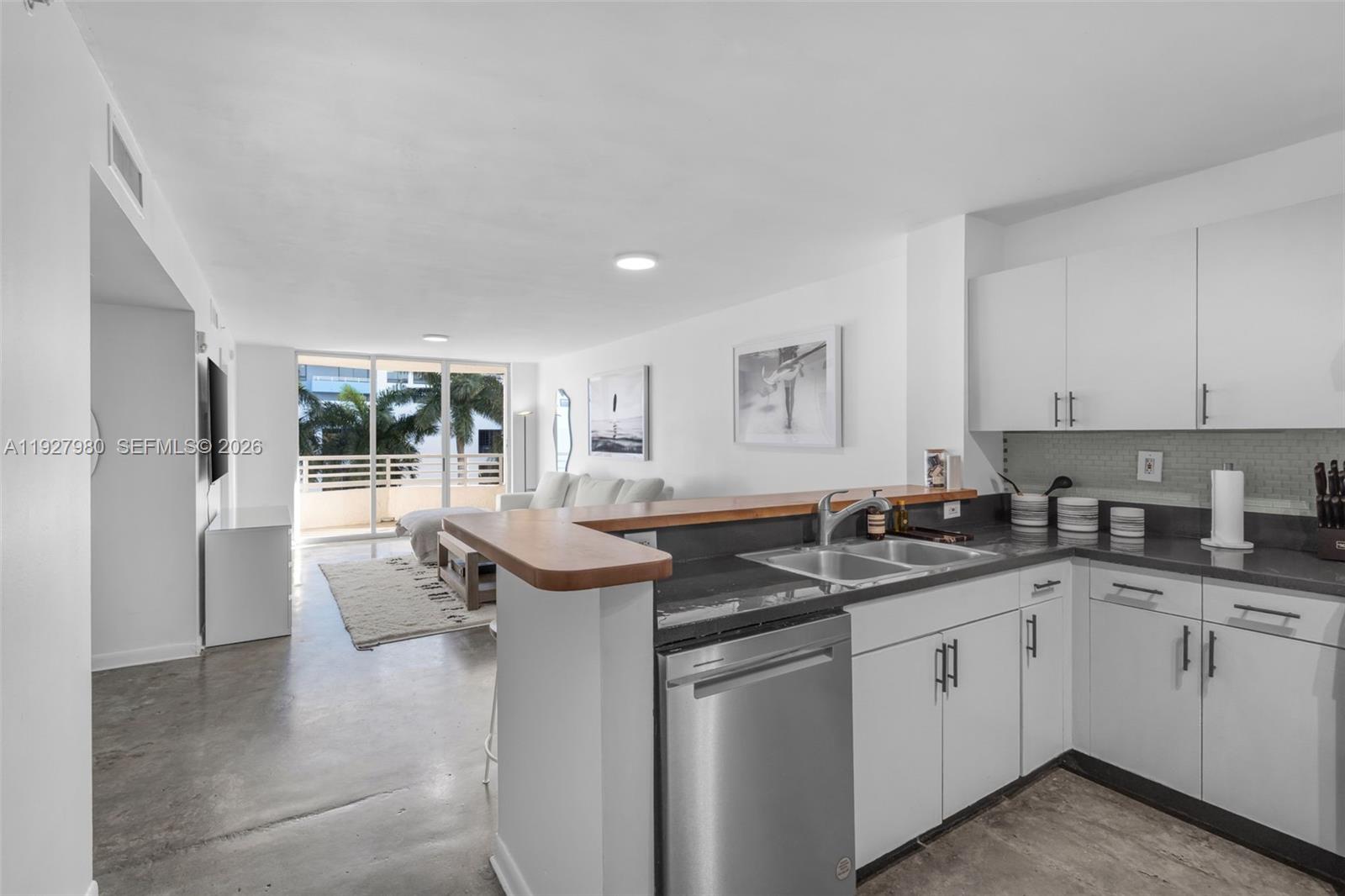 1401 Bay Rd #405 Miami Beach, FL 33139