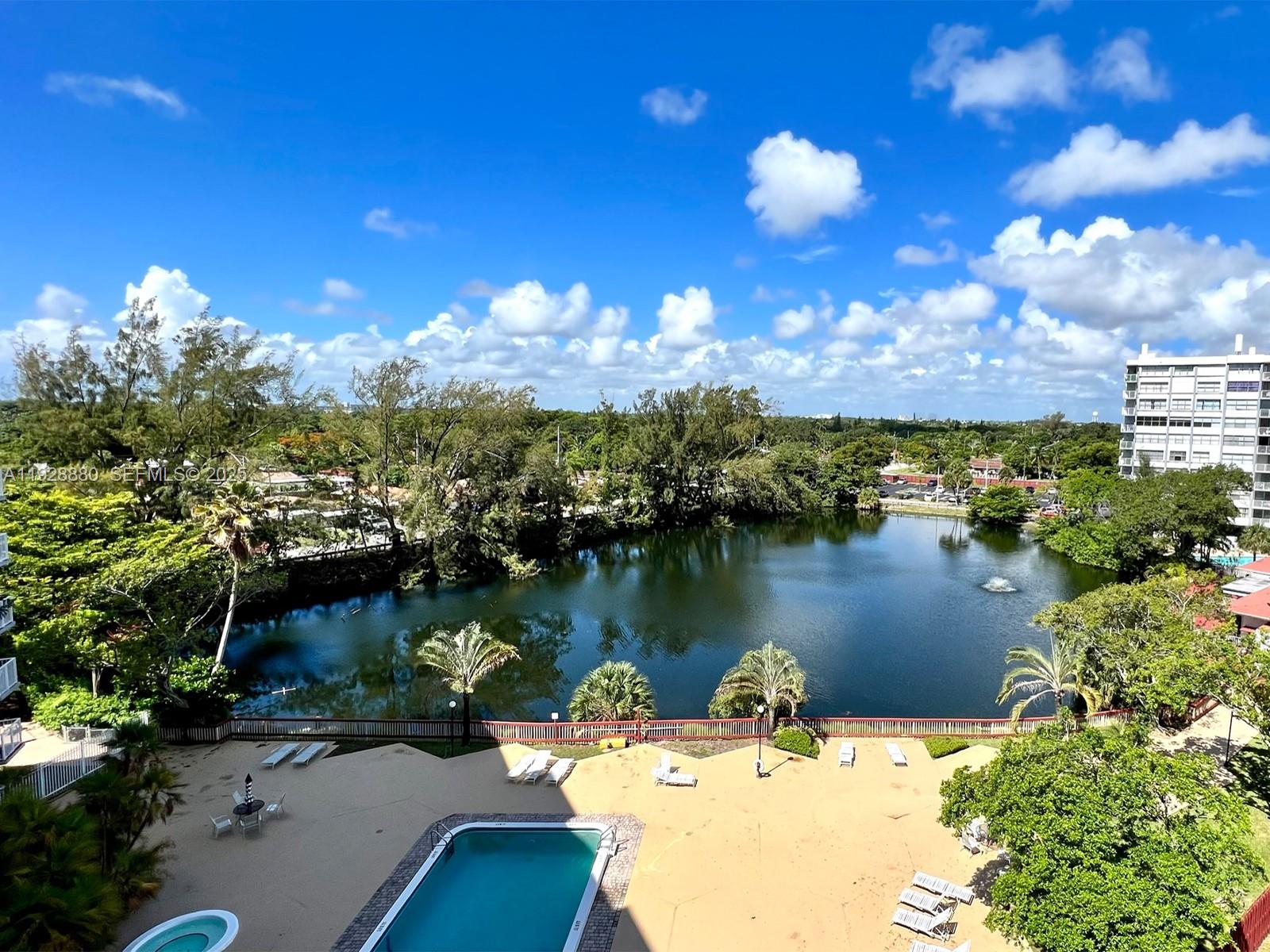 1300 NE Miami Gdns Dr #711E