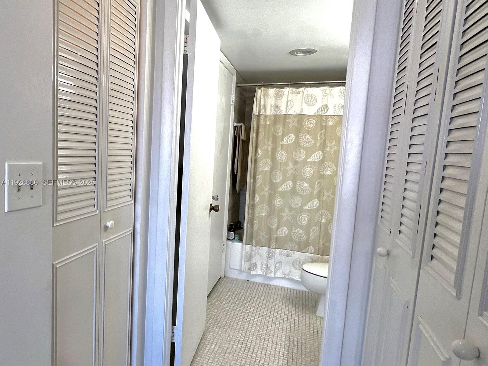 1300 NE Miami Gdns Dr #711E Miami, FL 33179