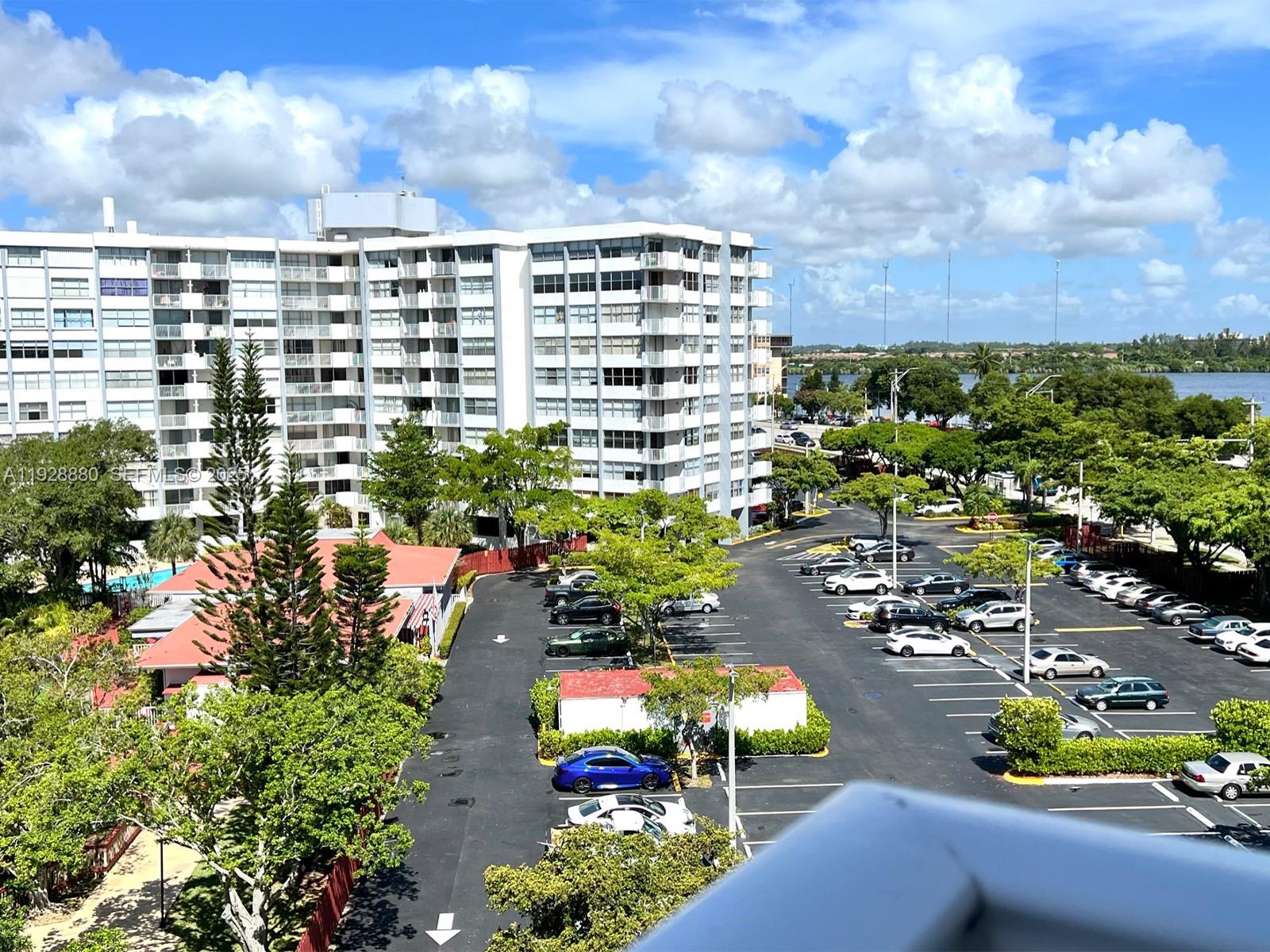 1300 NE Miami Gdns Dr #711E Miami, FL 33179