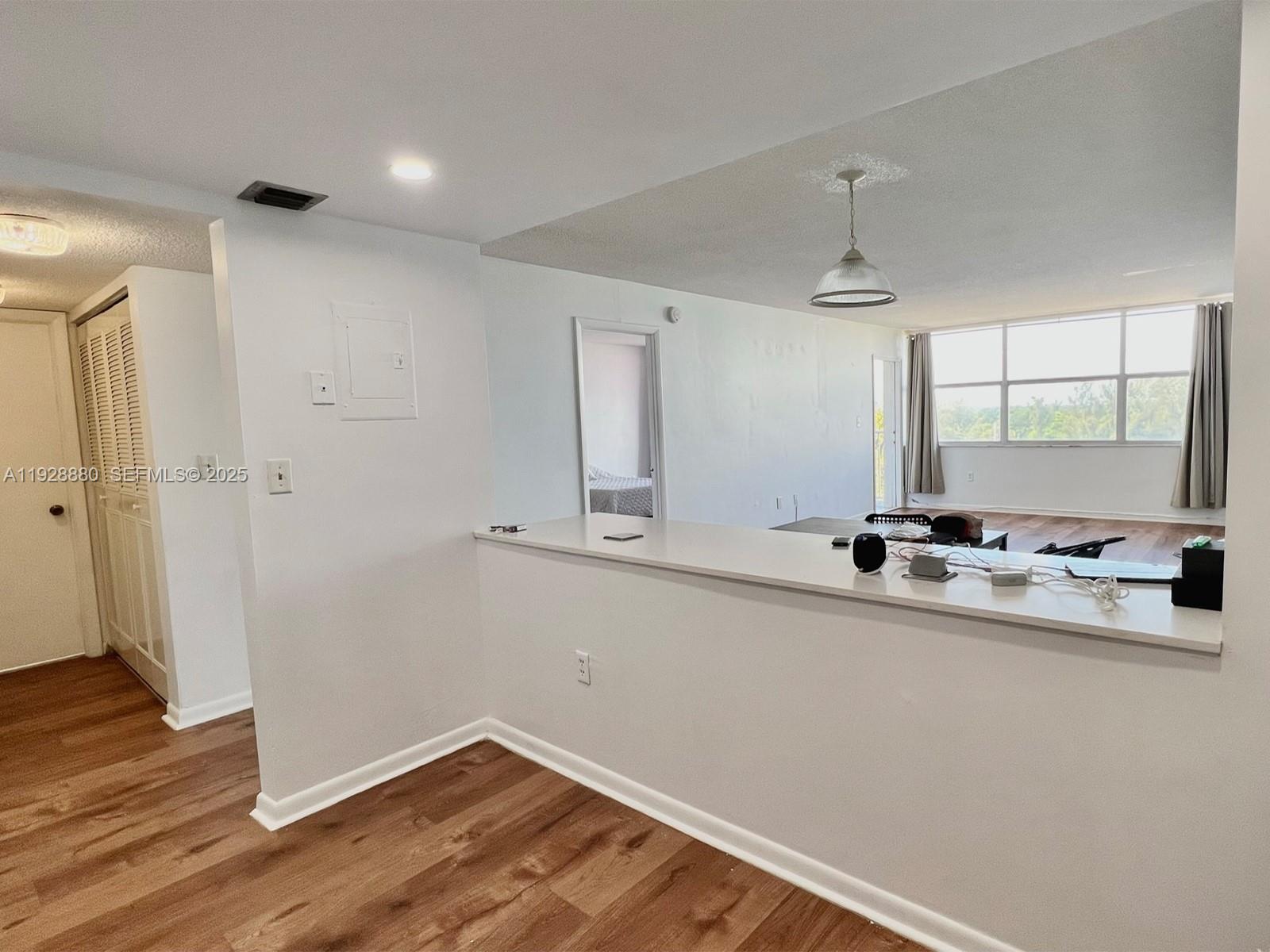 1300 NE Miami Gdns Dr #711E Miami, FL 33179