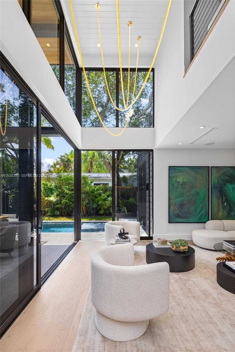 4024 Bonita Ave Miami, FL 33133