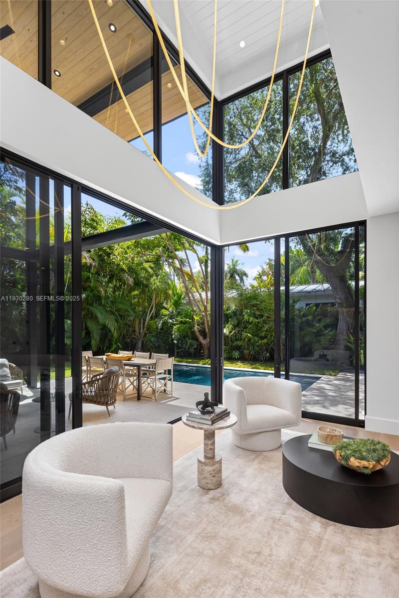 4024 Bonita Ave Miami, FL 33133