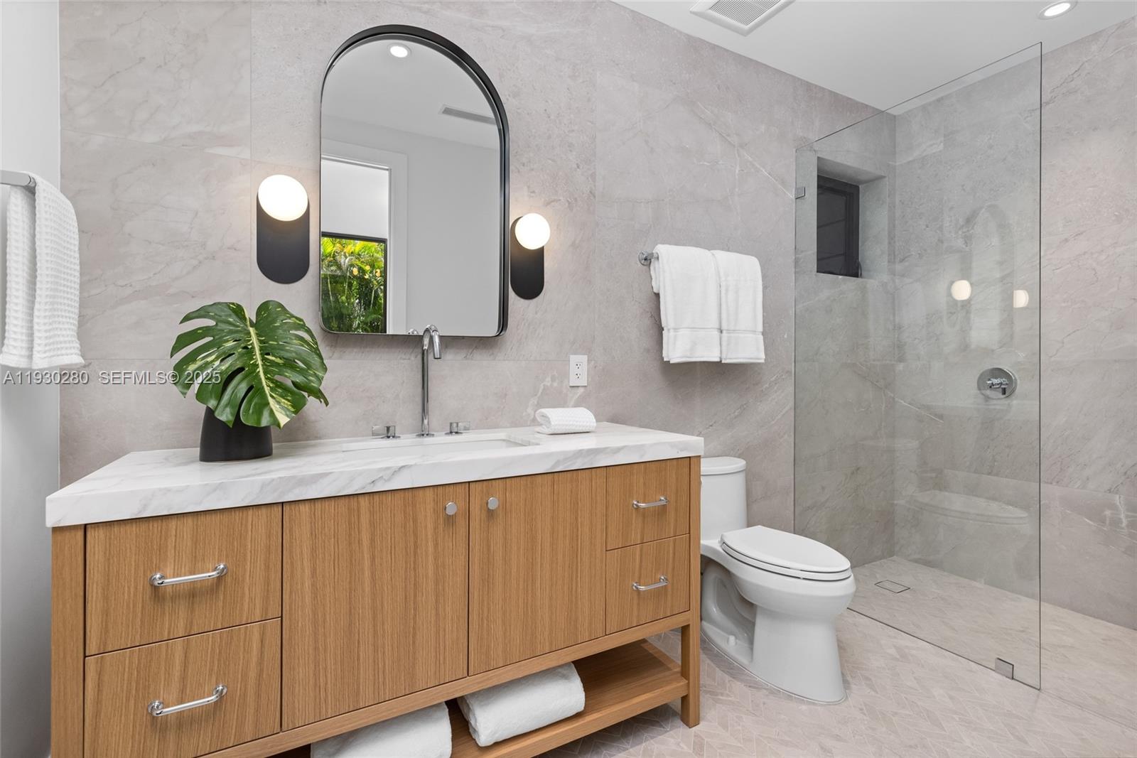 4024 Bonita Ave Miami, FL 33133