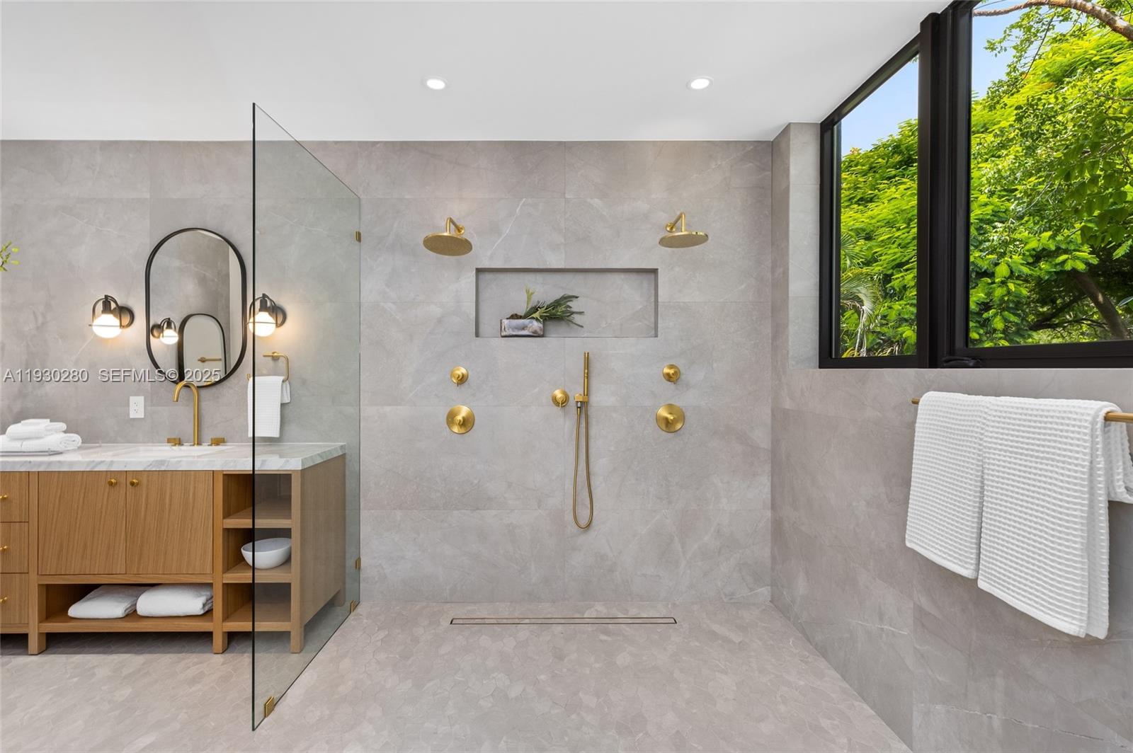 4024 Bonita Ave Miami, FL 33133