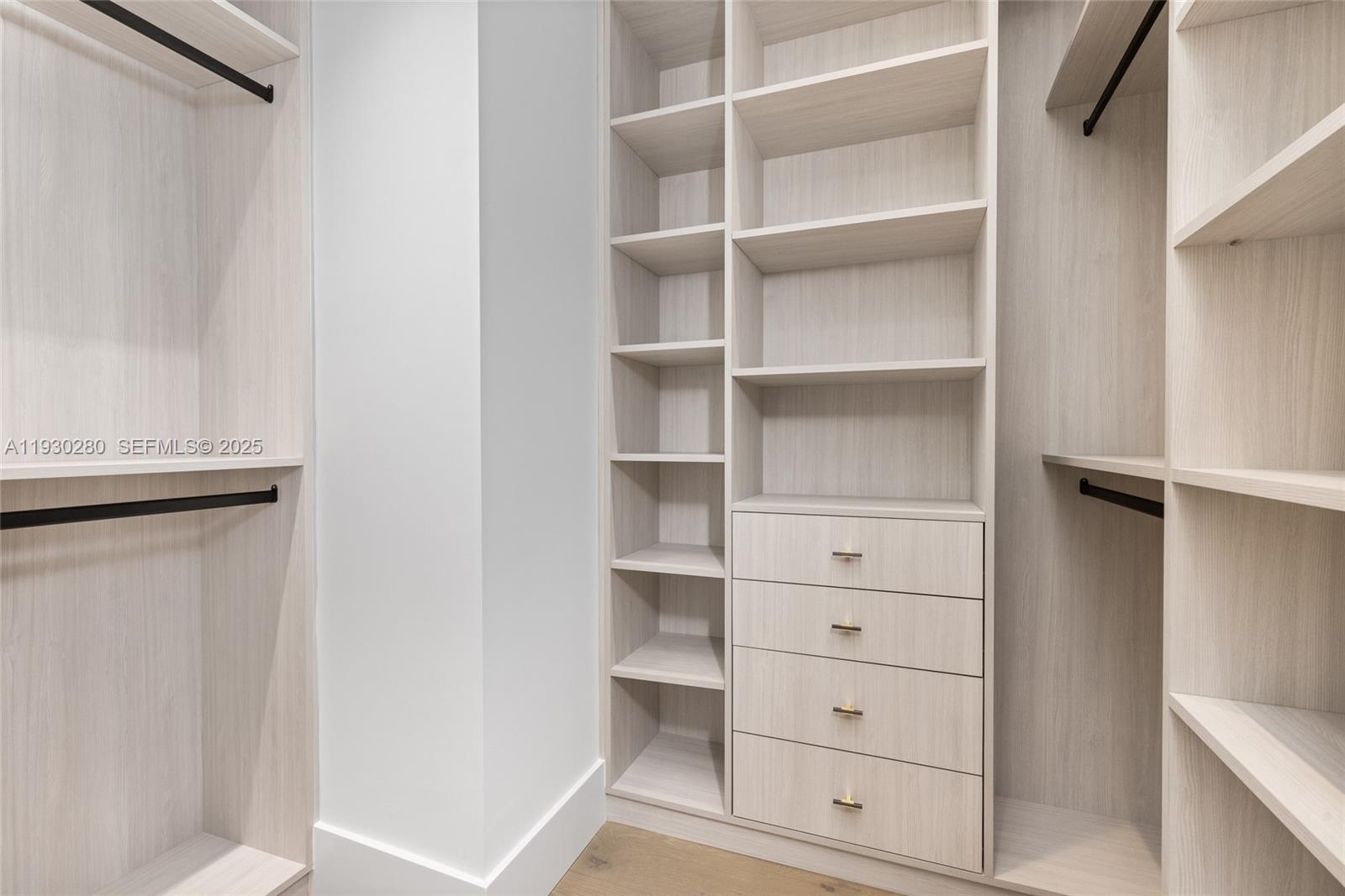 4024 Bonita Ave Miami, FL 33133