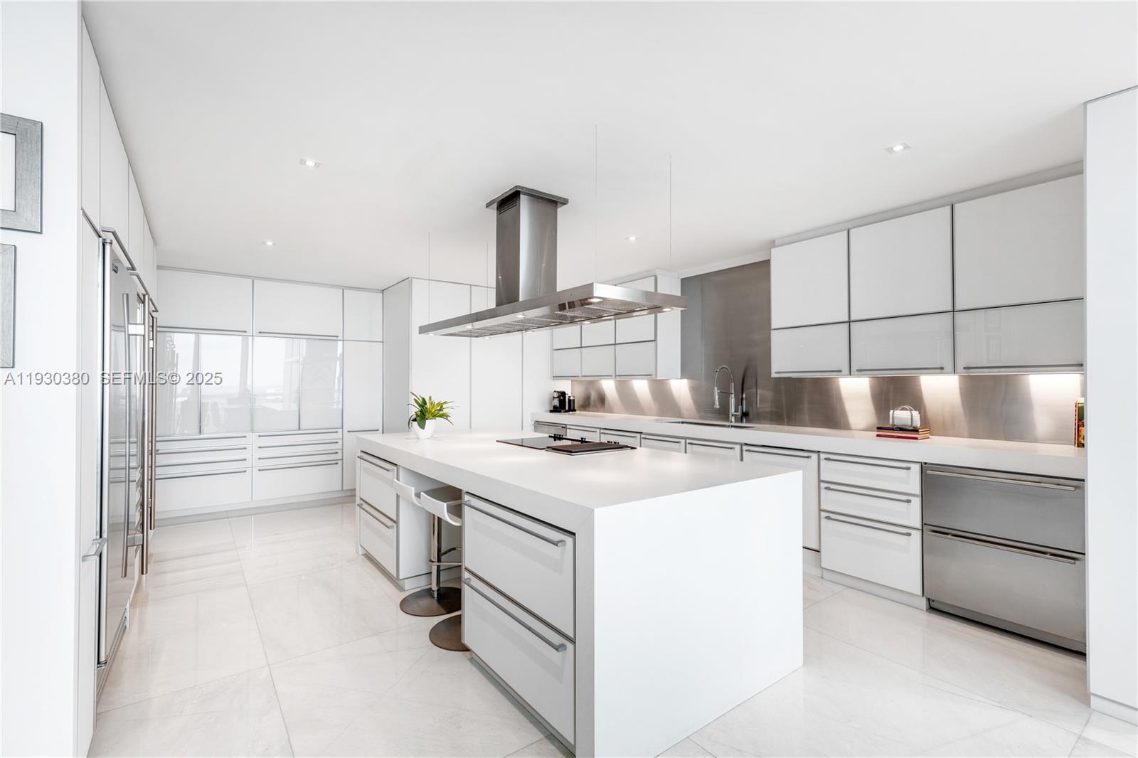 1643 Brickell Ave #PH 4901 + Dock Miami, FL 33129