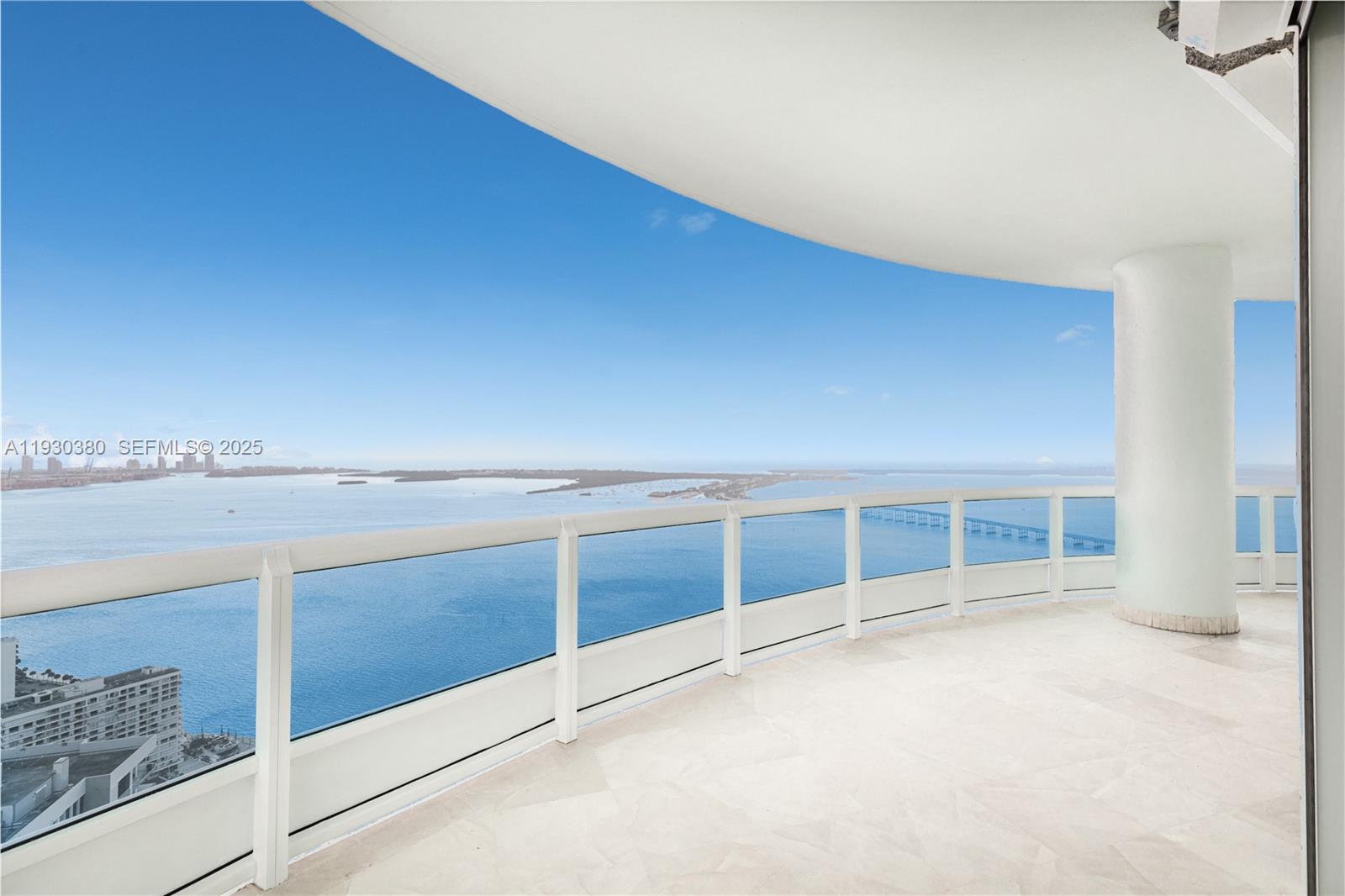 1643 Brickell Ave #PH 4901 + Dock Miami, FL 33129