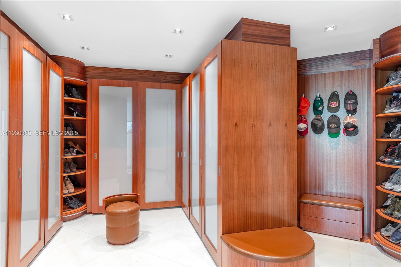 1643 Brickell Ave #PH 4901 + Dock Miami, FL 33129