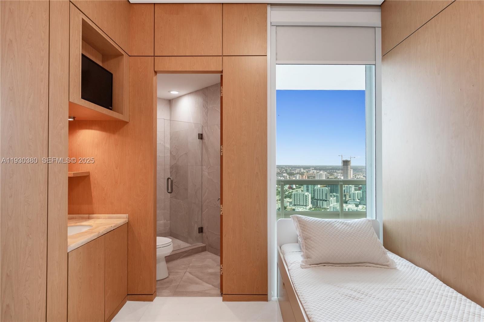 1643 Brickell Ave #PH 4901 + Dock Miami, FL 33129