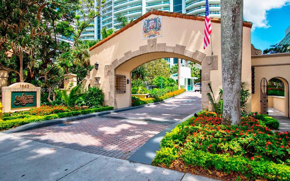 1643 Brickell Ave #PH 4901 + Dock Miami, FL 33129