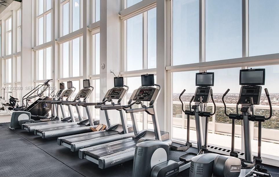 1643 Brickell Ave #PH 4901 + Dock Miami, FL 33129