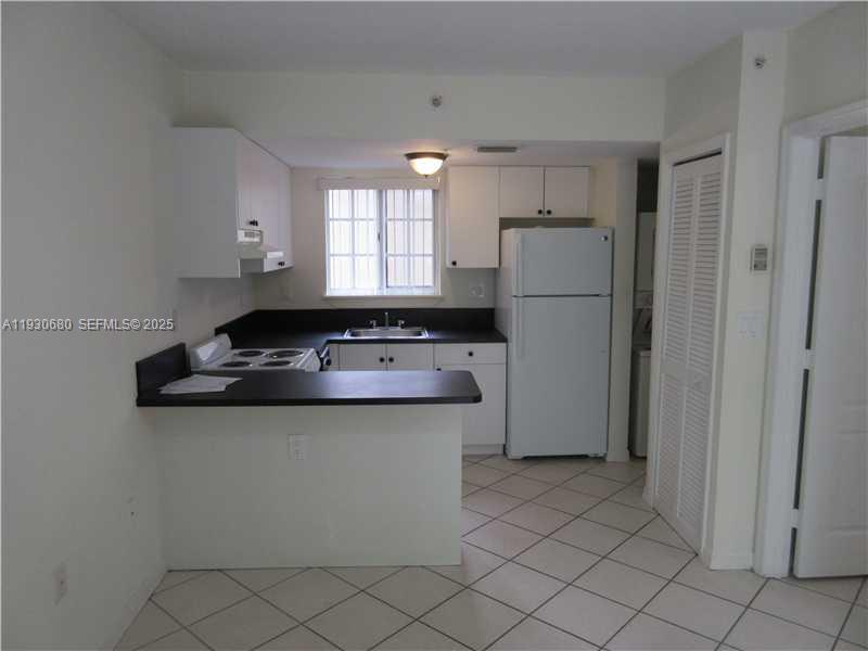 3090 Bird Ave #203 Coconut Grove, FL 33133