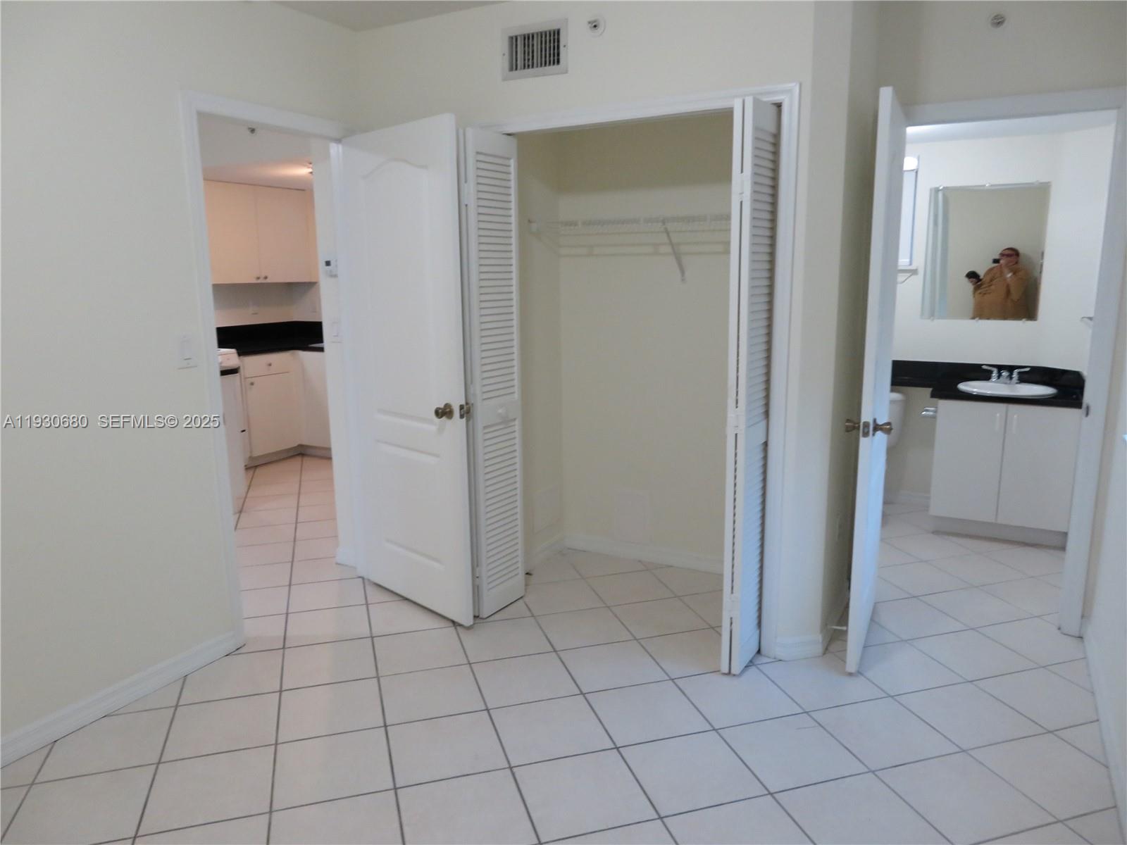 3090 Bird Ave #203 Coconut Grove, FL 33133
