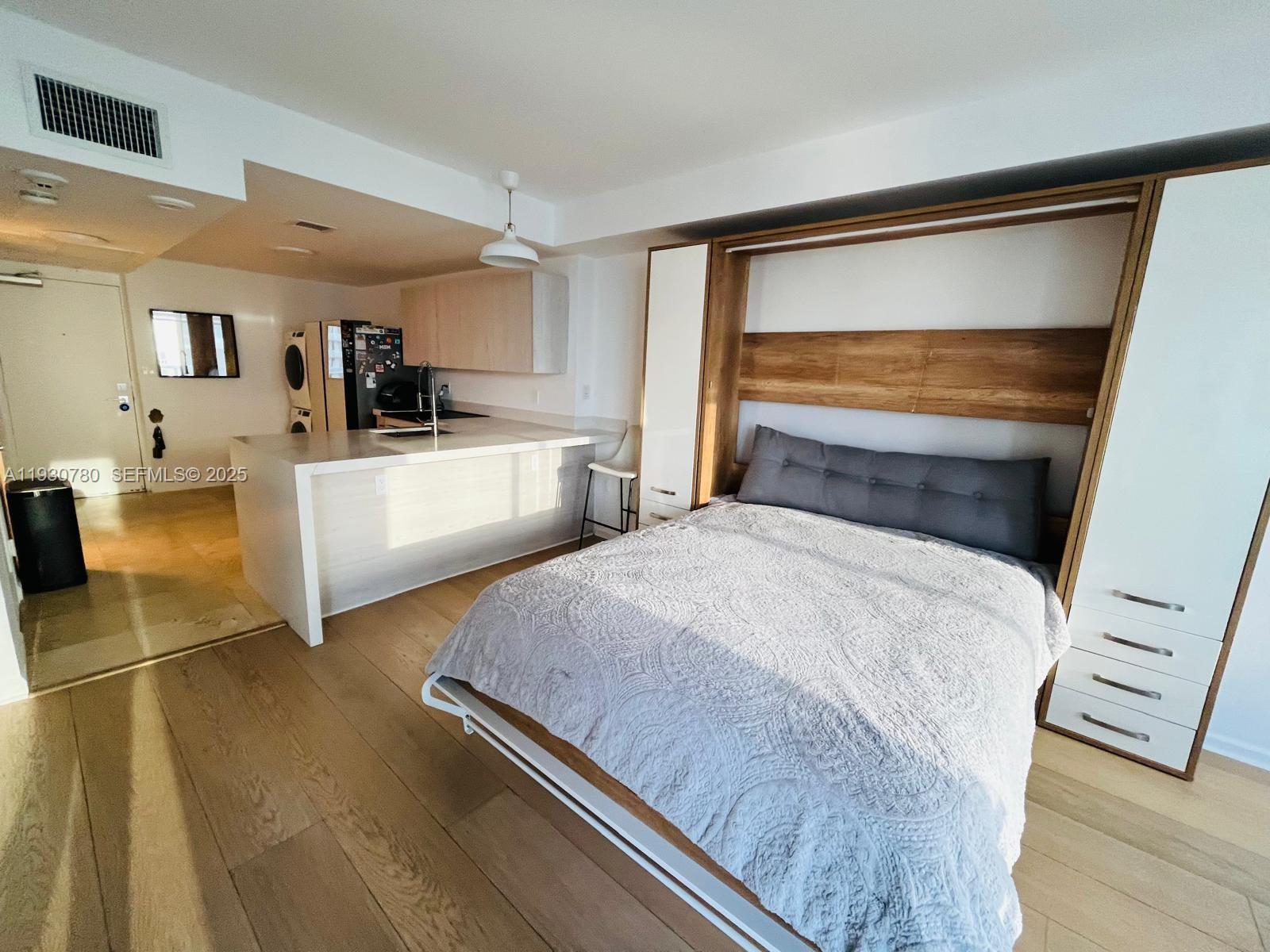 image Harbour House17