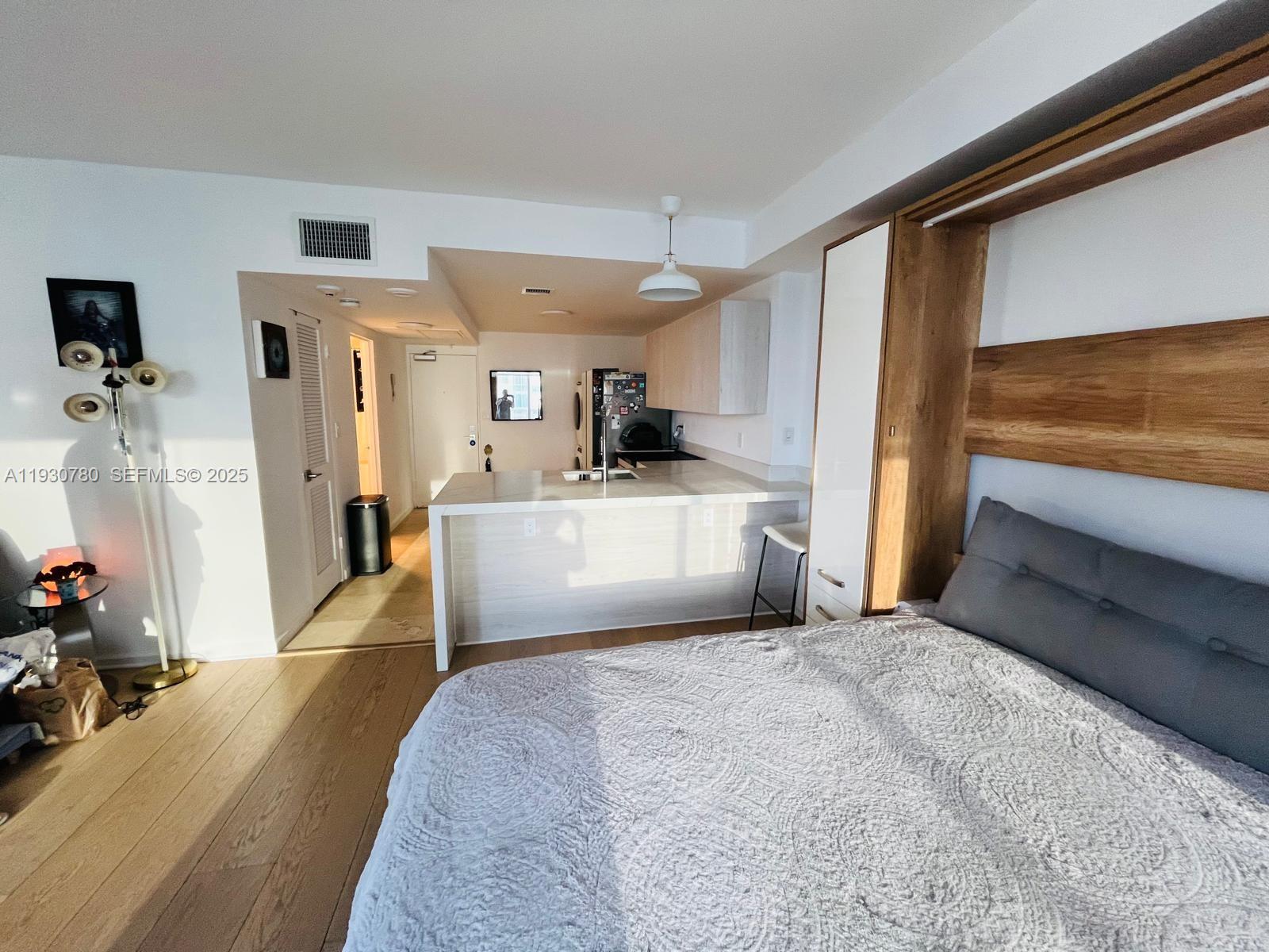 image Harbour House18