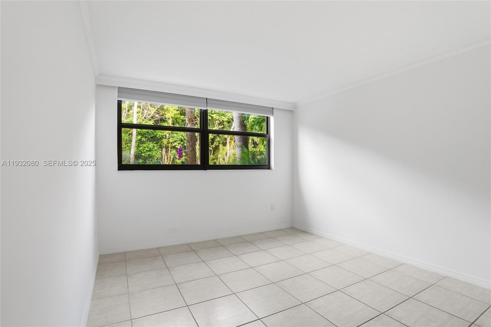 101 Ocean Ln Dr #108 Key Biscayne, FL 33149