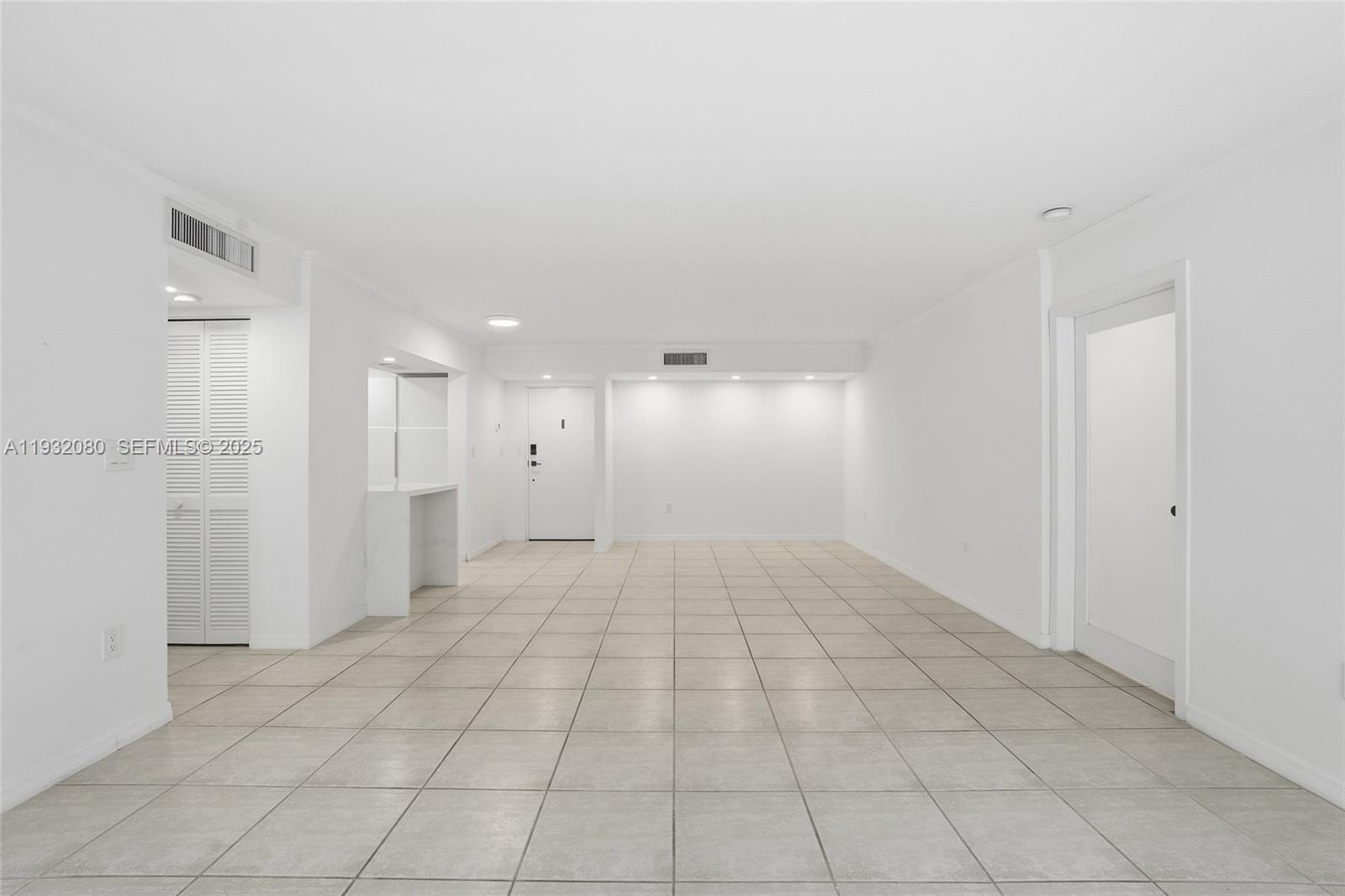 101 Ocean Ln Dr #108 Key Biscayne, FL 33149