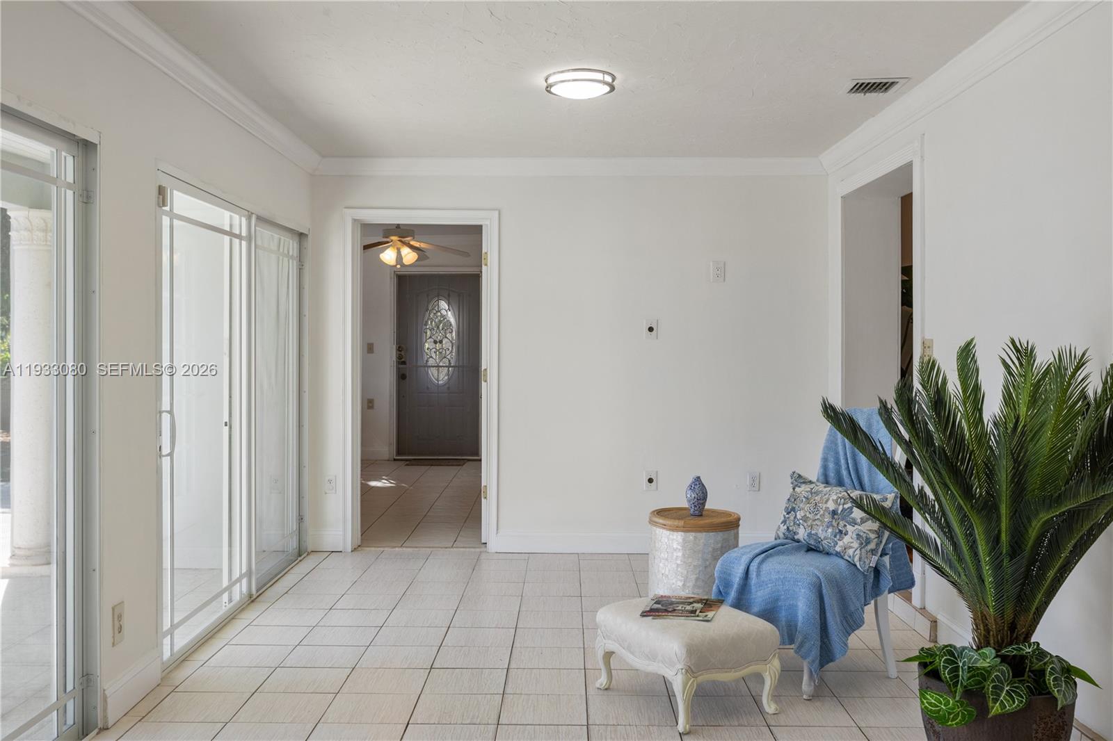 5685 SW 72nd Ave Miami, FL 33143