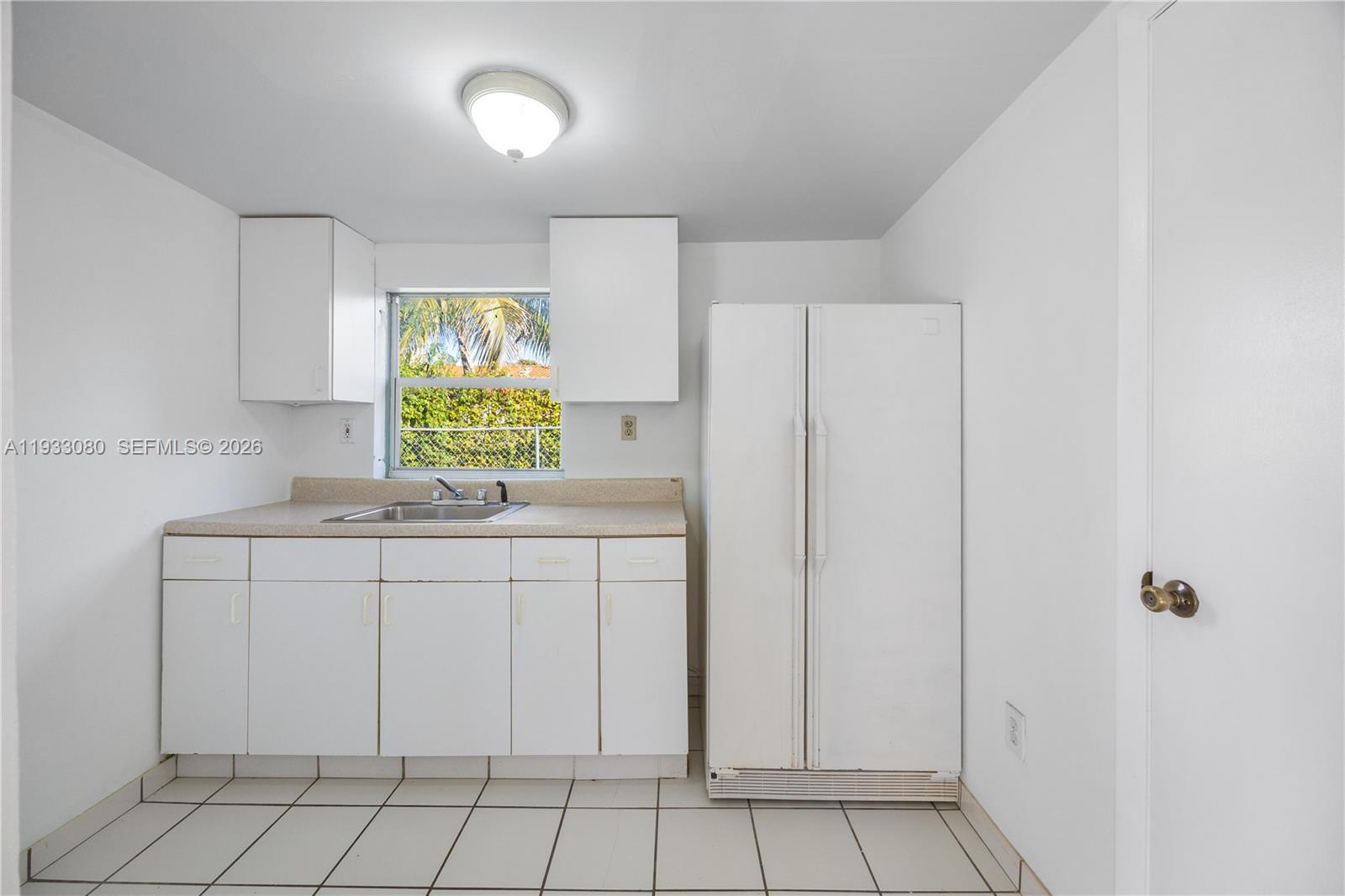 5685 SW 72nd Ave Miami, FL 33143