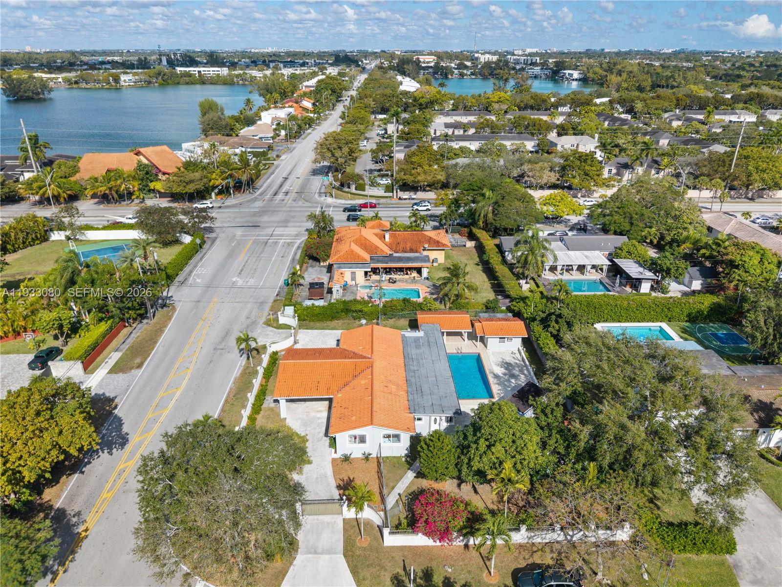 5685 SW 72nd Ave Miami, FL 33143