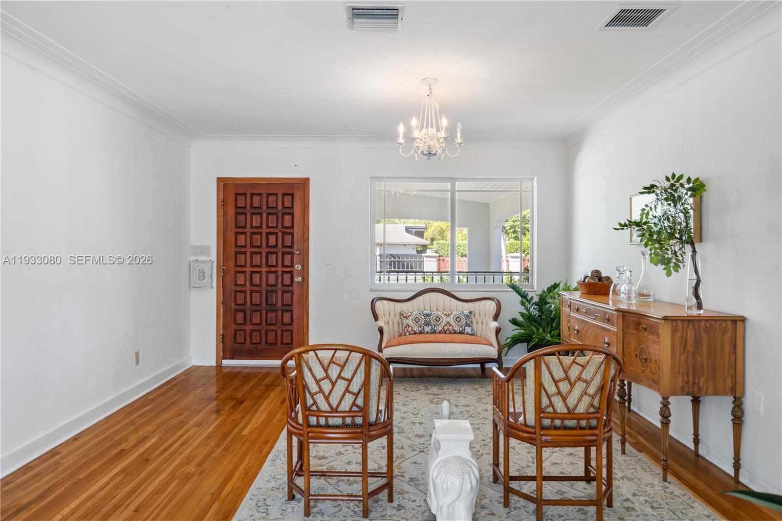 5685 SW 72nd Ave Miami, FL 33143