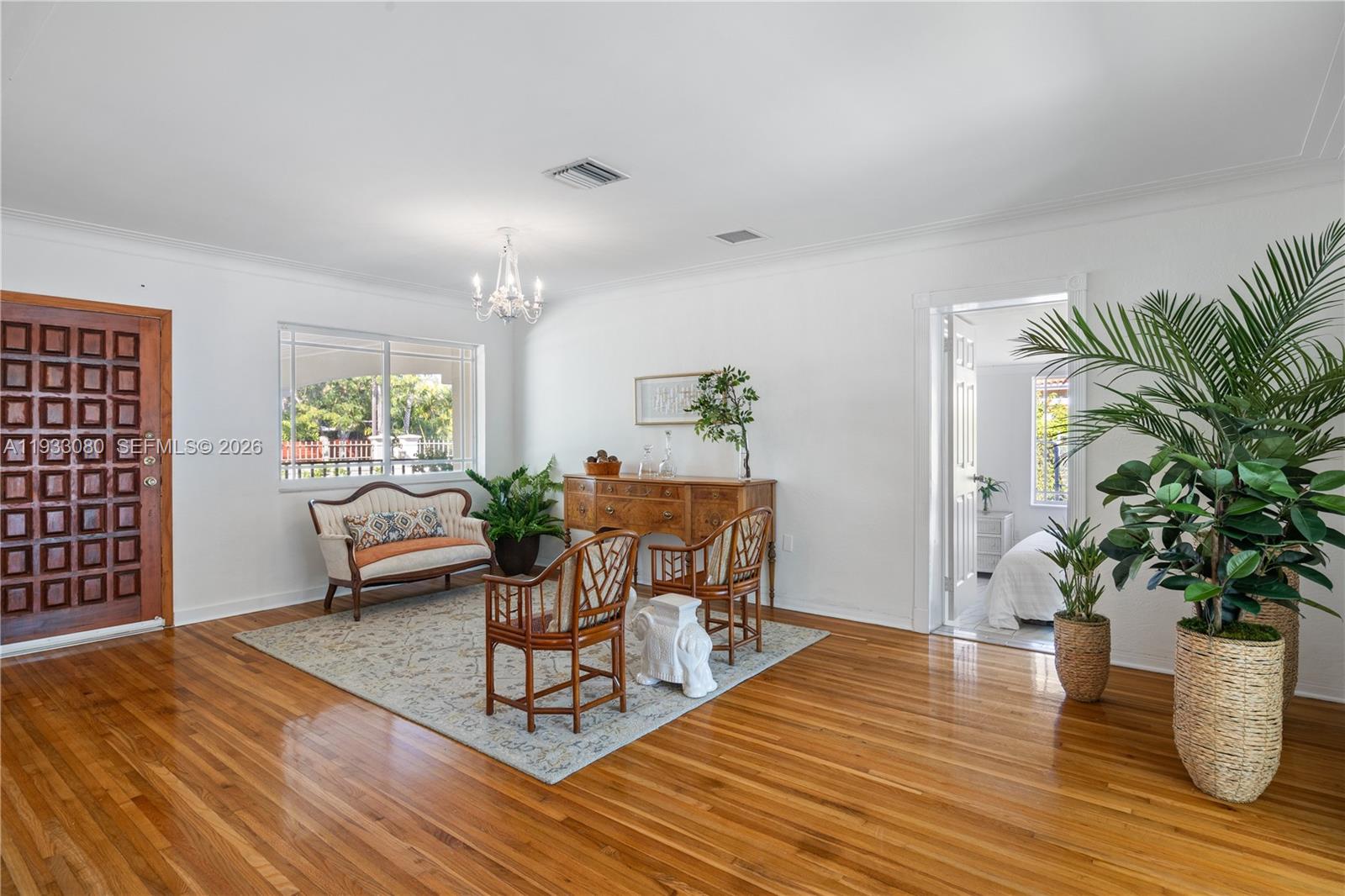 5685 SW 72nd Ave Miami, FL 33143