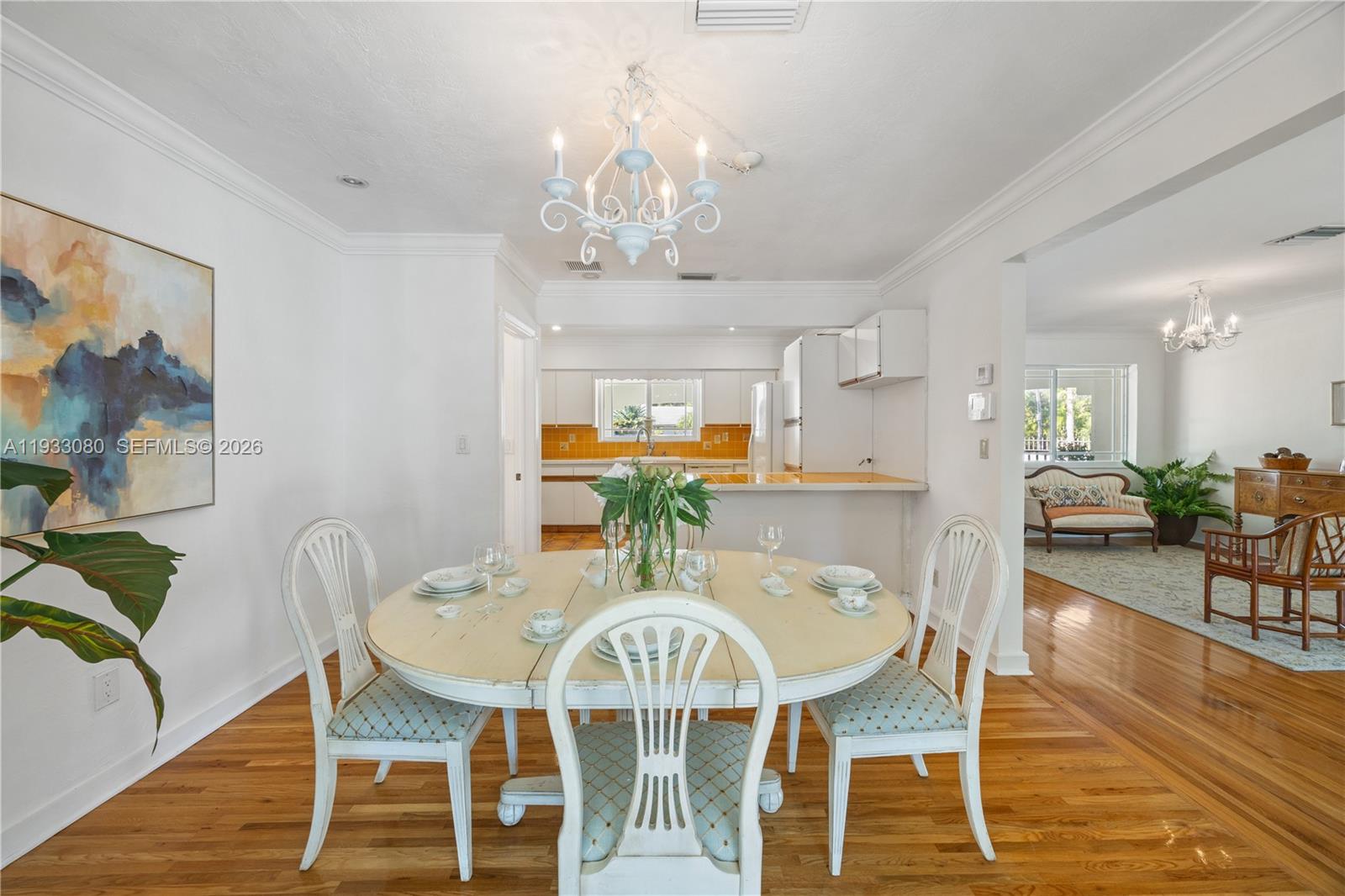 5685 SW 72nd Ave Miami, FL 33143