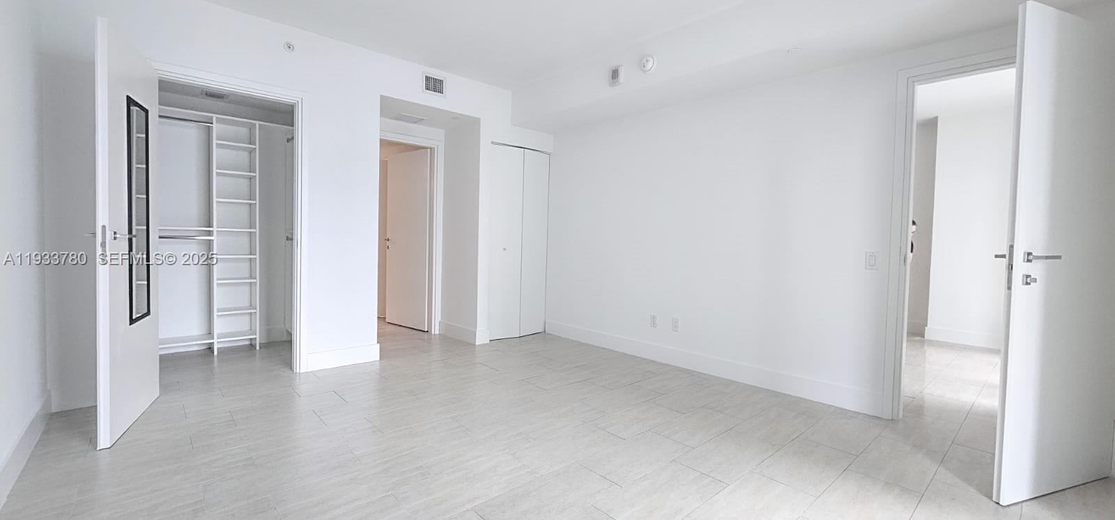 image Brickell House3