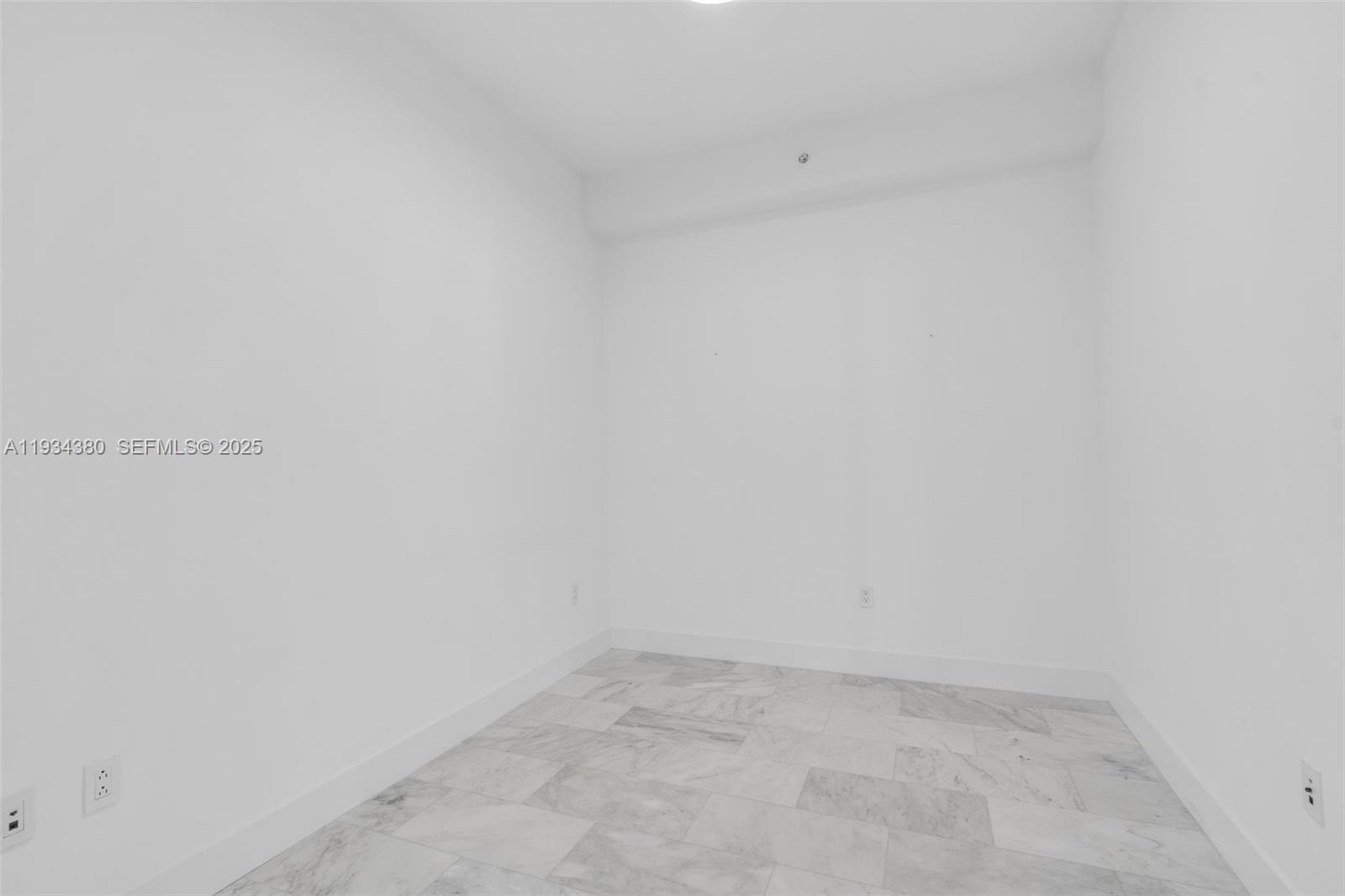 image Echo Brickell27