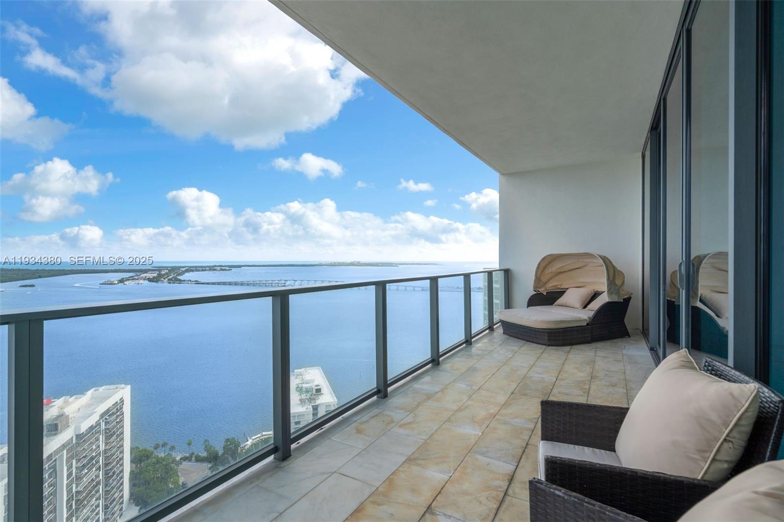 image Echo Brickell35