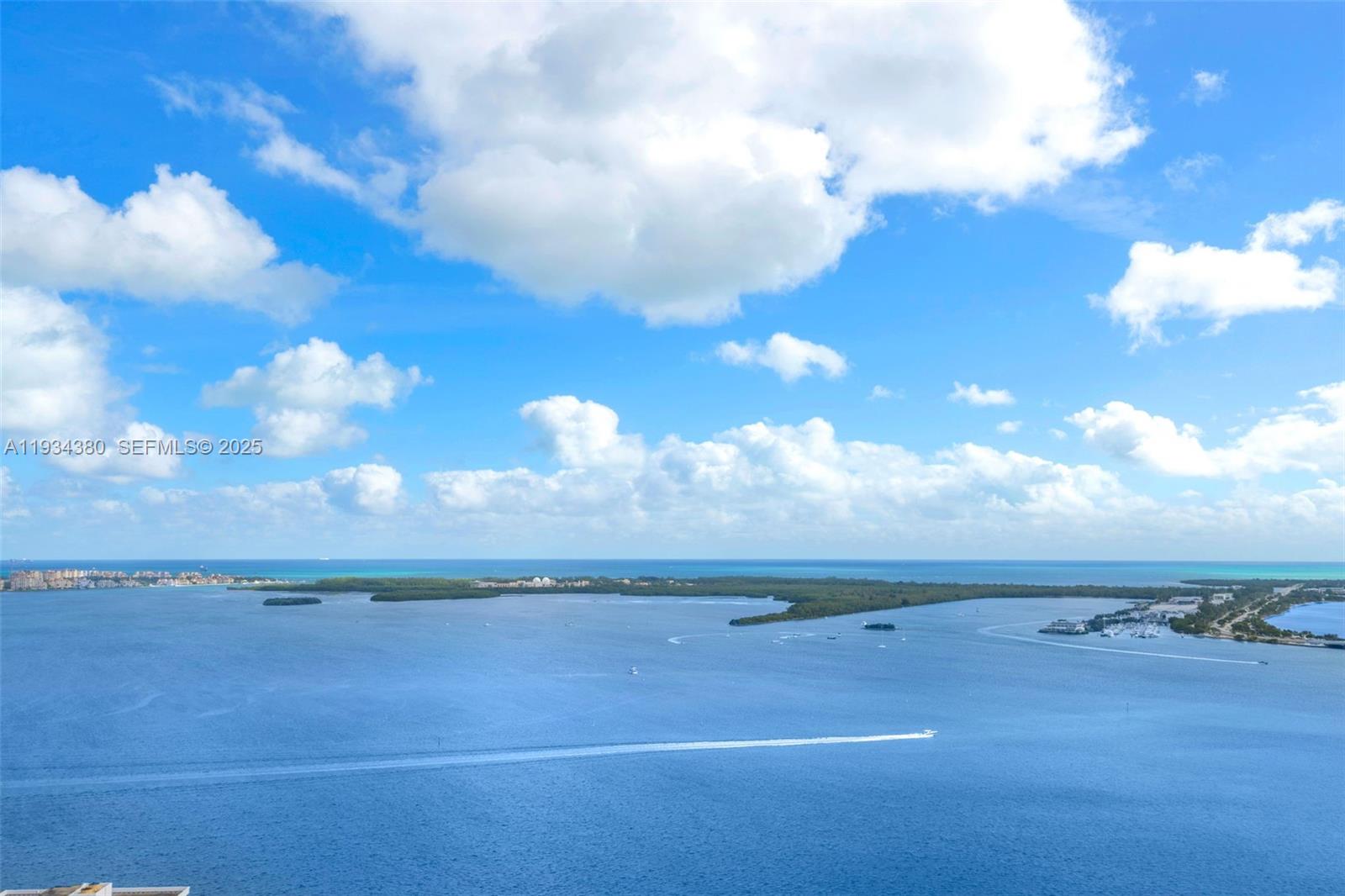 image Echo Brickell37