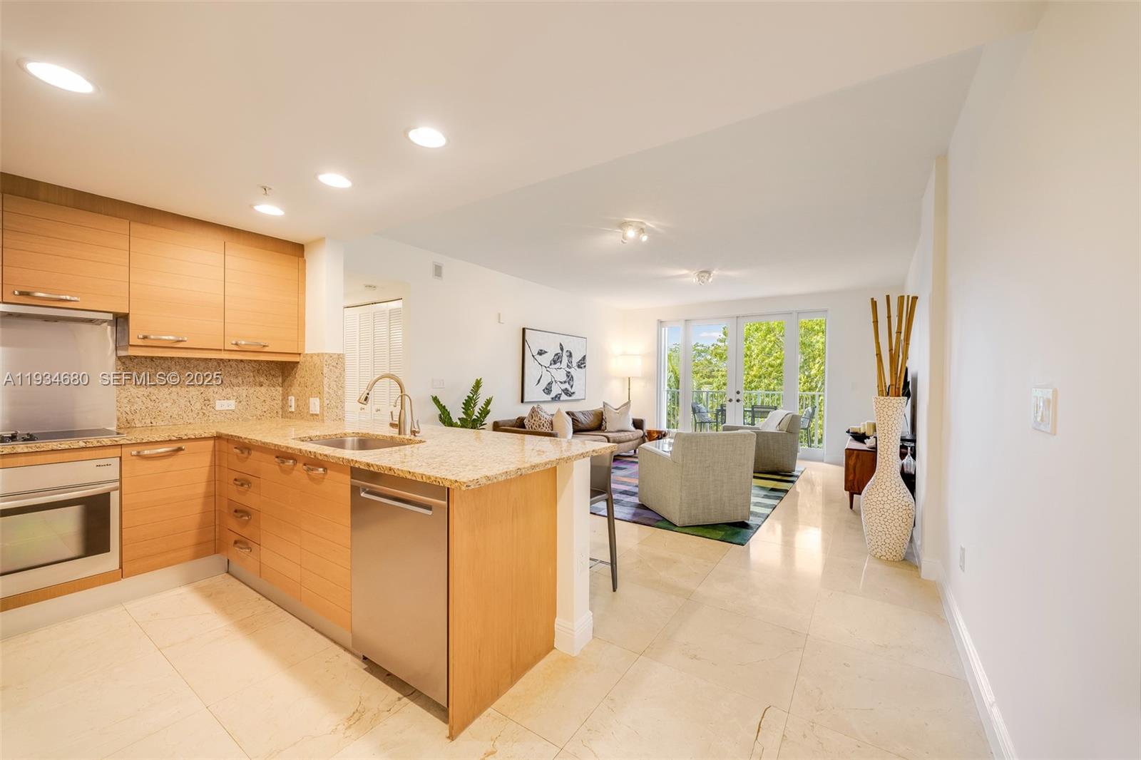 3540 Main Hwy #305 Coconut Grove, FL 33133