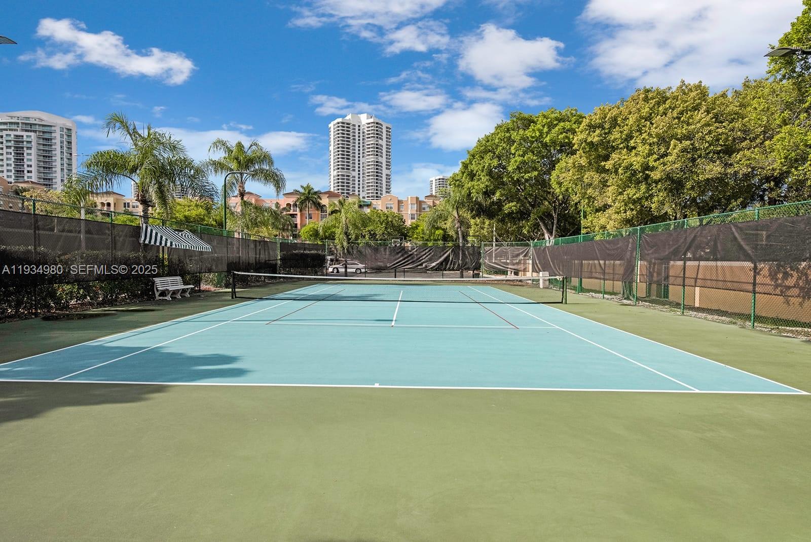 19501 E Country Clb Dr #9108 Aventura, FL 33180