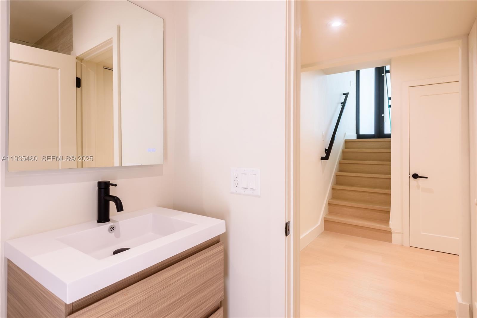 6250 SW 48th St Miami, FL 33155