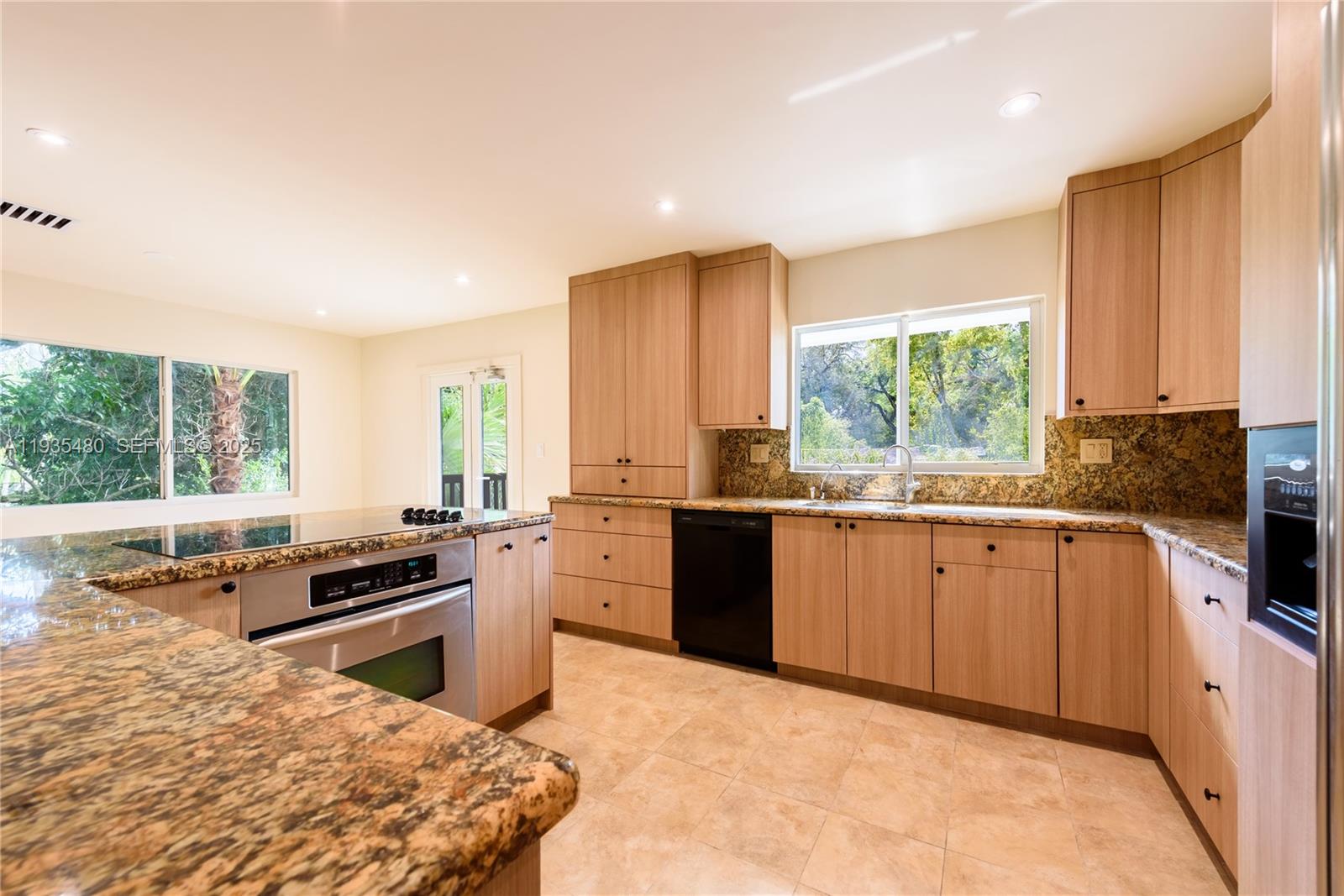 6250 SW 48th St Miami, FL 33155