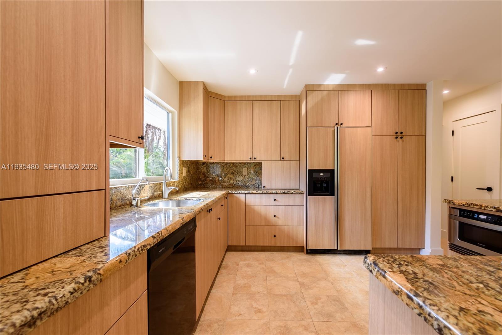 6250 SW 48th St Miami, FL 33155