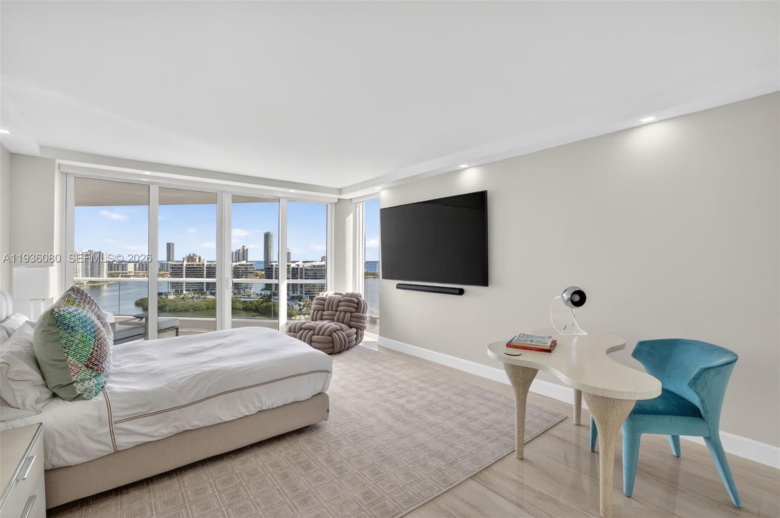 7000 Island Blvd #2306 Aventura, FL 33160