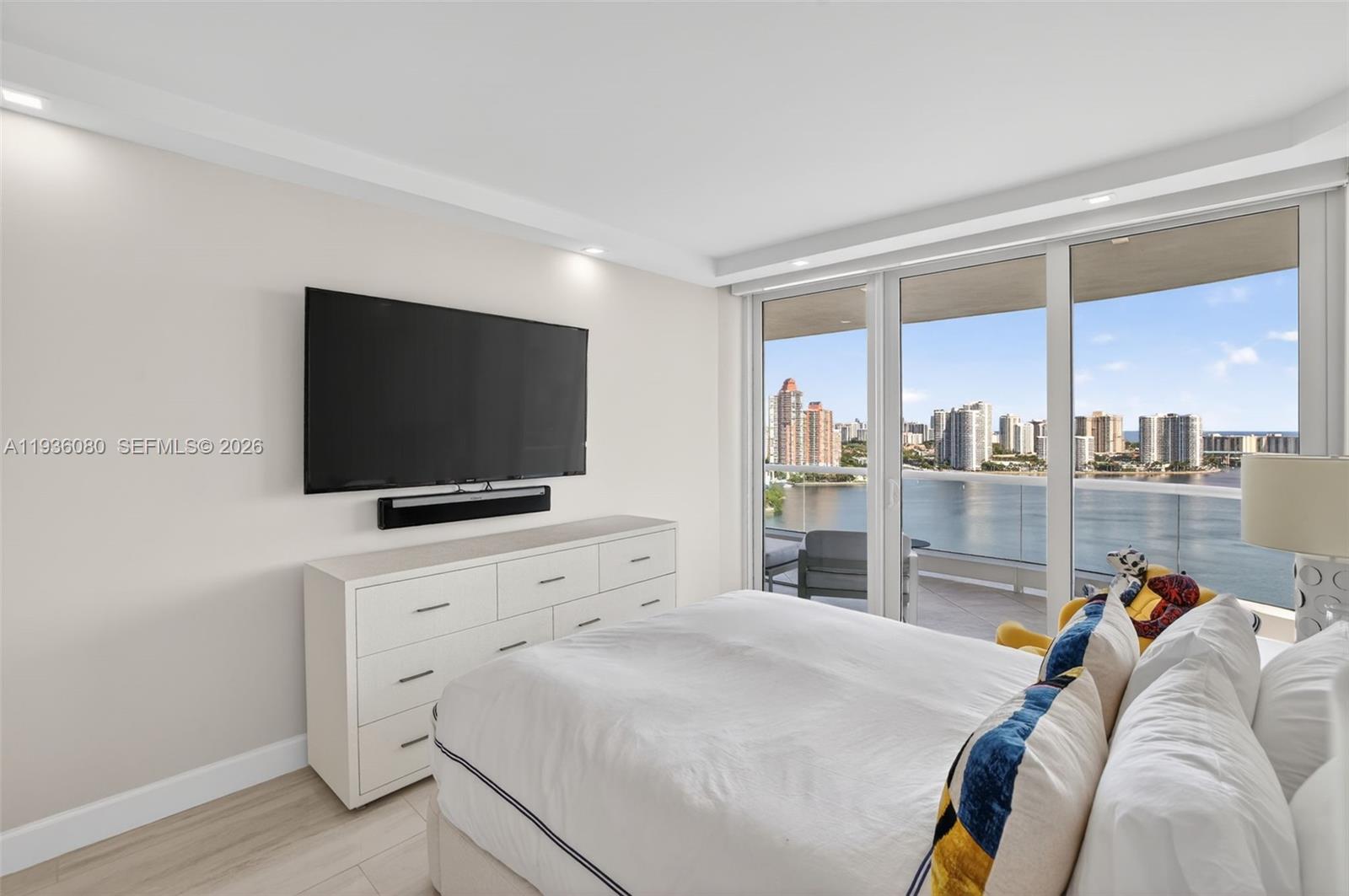 7000 Island Blvd #2306 Aventura, FL 33160