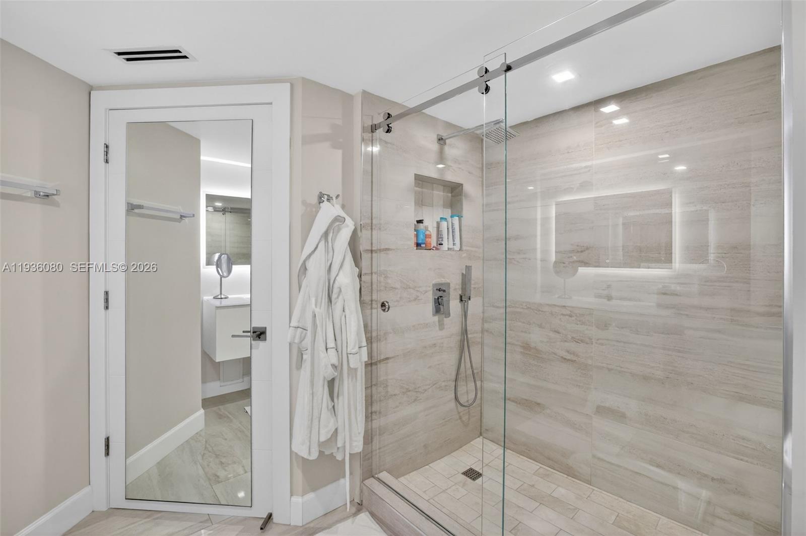 7000 Island Blvd #2306 Aventura, FL 33160