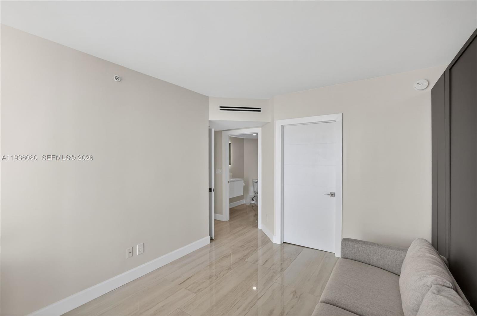 7000 Island Blvd #2306 Aventura, FL 33160