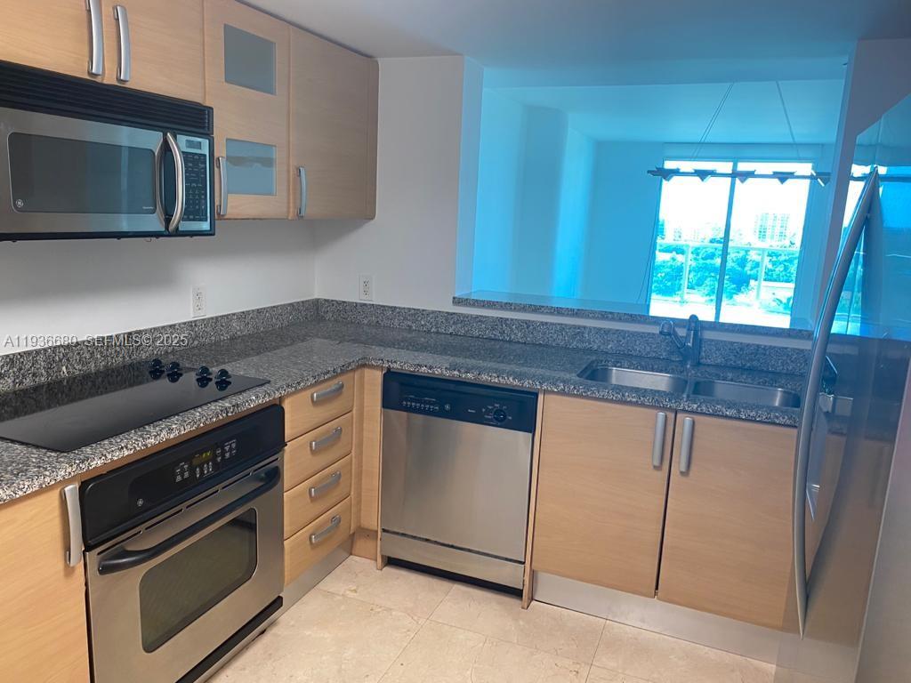 image Skyline on Brickell15