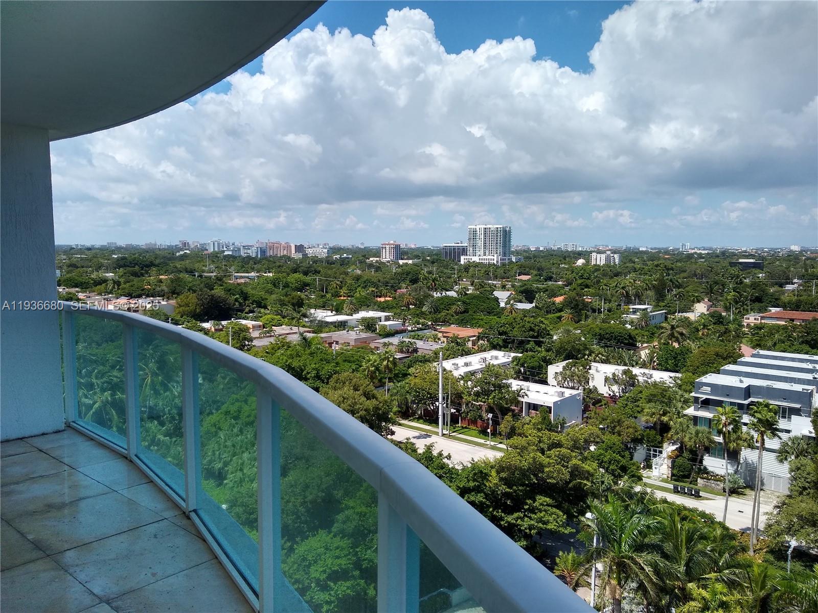 image Skyline on Brickell2