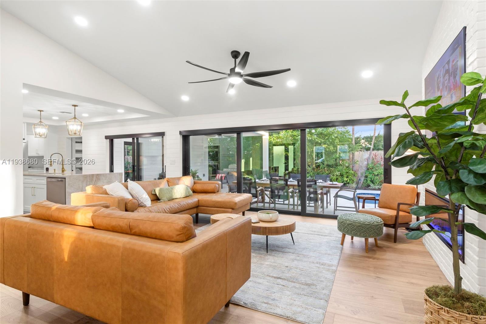 3540 NE 28th Ave Lighthouse Point, FL 33064