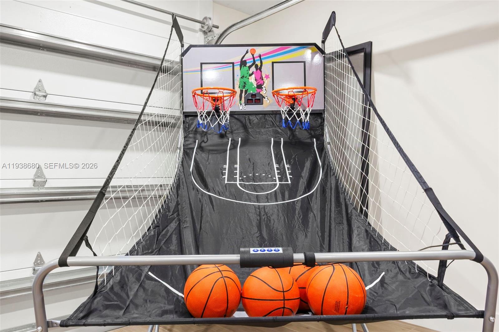 3540 NE 28th Ave Lighthouse Point, FL 33064