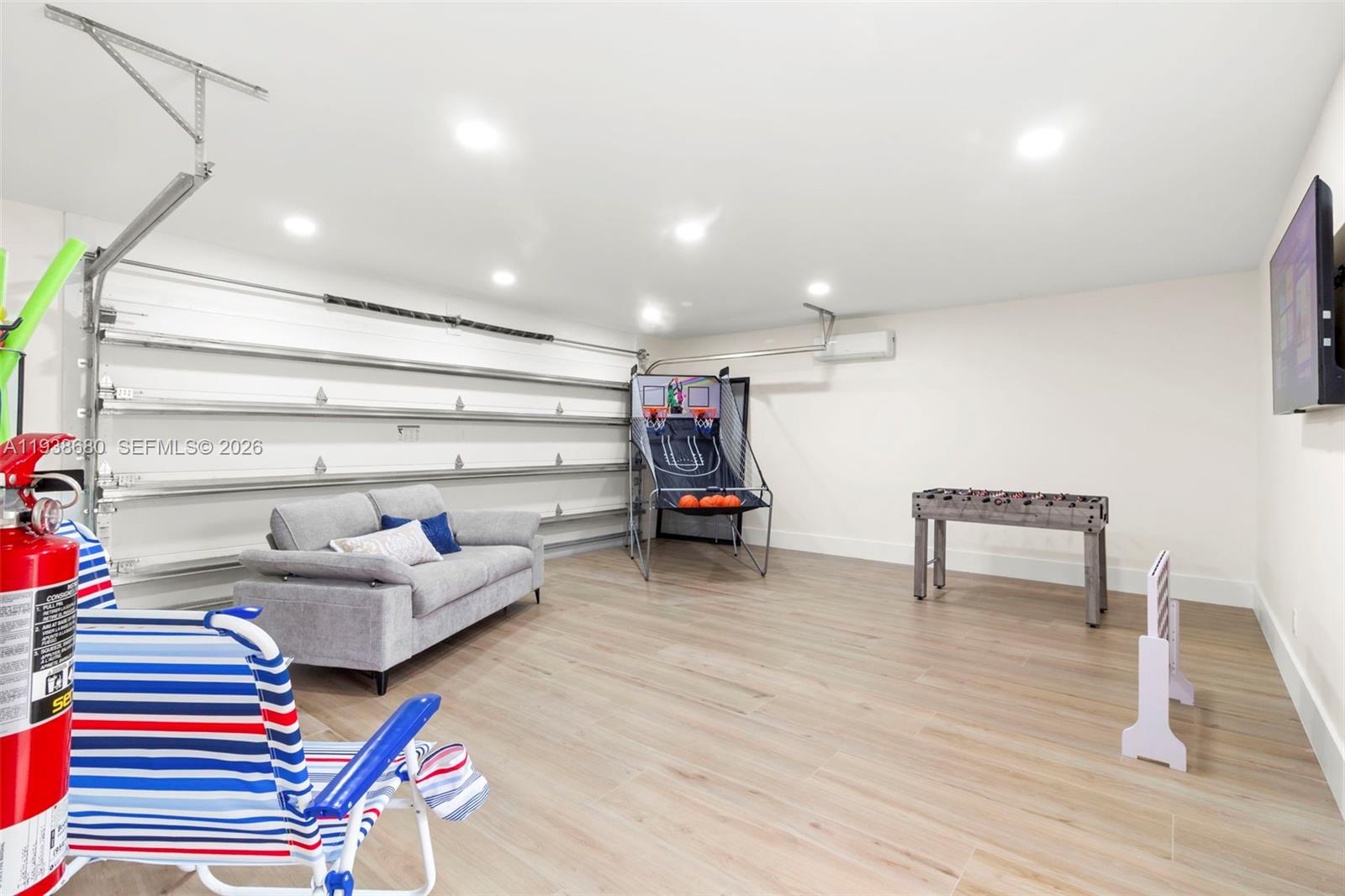 3540 NE 28th Ave Lighthouse Point, FL 33064