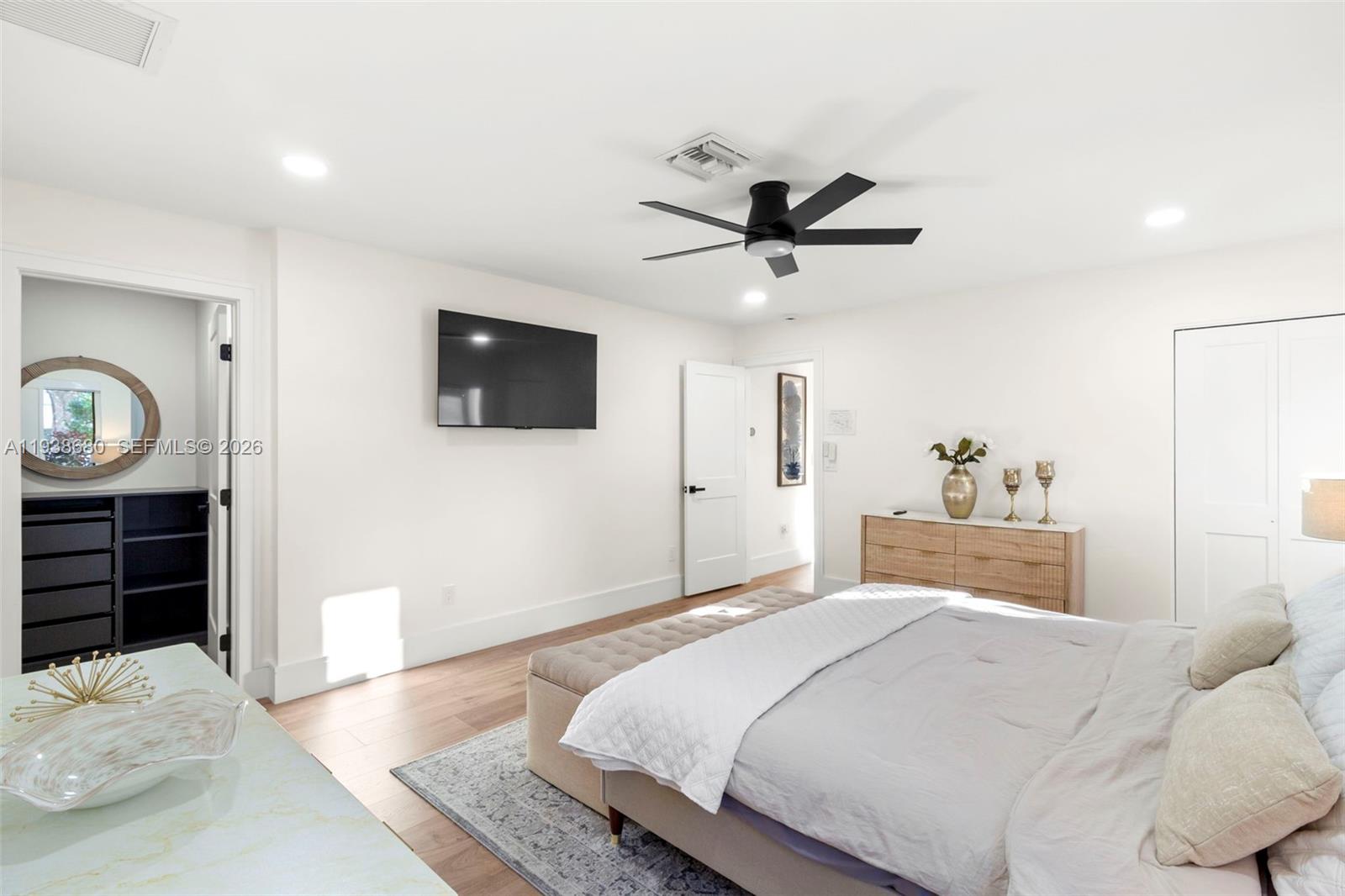 3540 NE 28th Ave Lighthouse Point, FL 33064