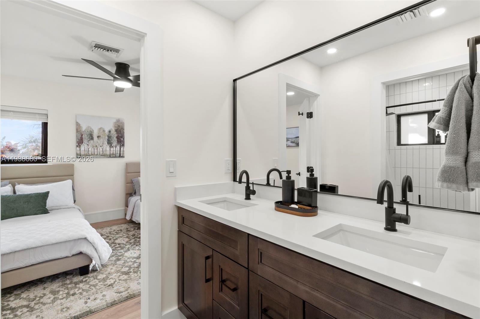 3540 NE 28th Ave Lighthouse Point, FL 33064