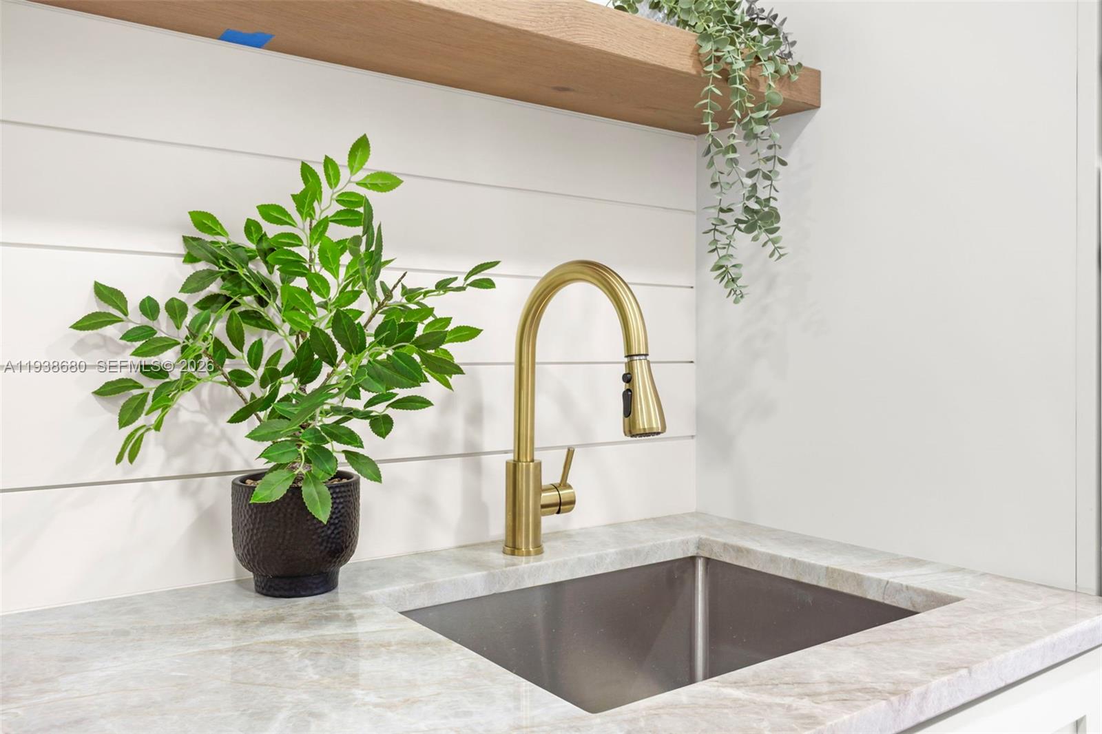 3540 NE 28th Ave Lighthouse Point, FL 33064